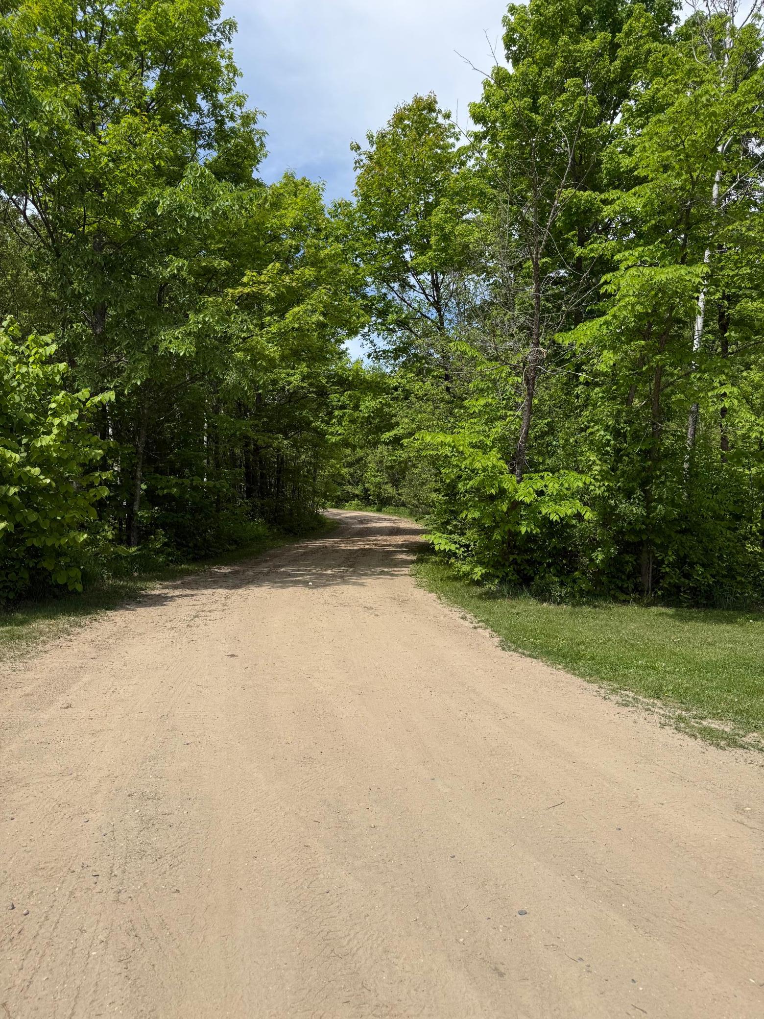 1977 single family home for sale at 2554 Mission Road NE in Bemidji, MN — 4 bed, 2 bath (photo 17 of 82)