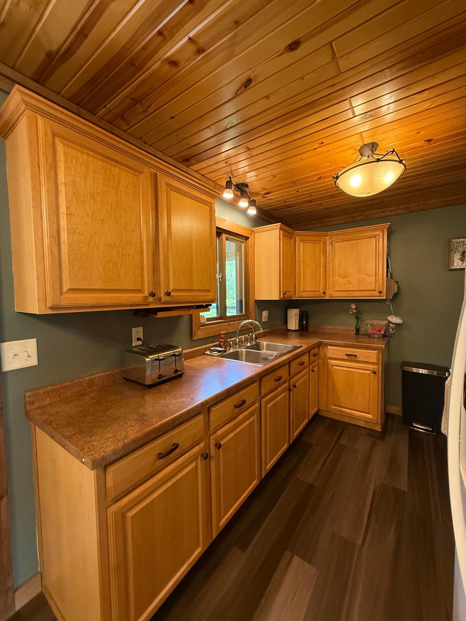 1977 single family home for sale at 2554 Mission Road NE in Bemidji, MN — 4 bed, 2 bath (photo 31 of 82)