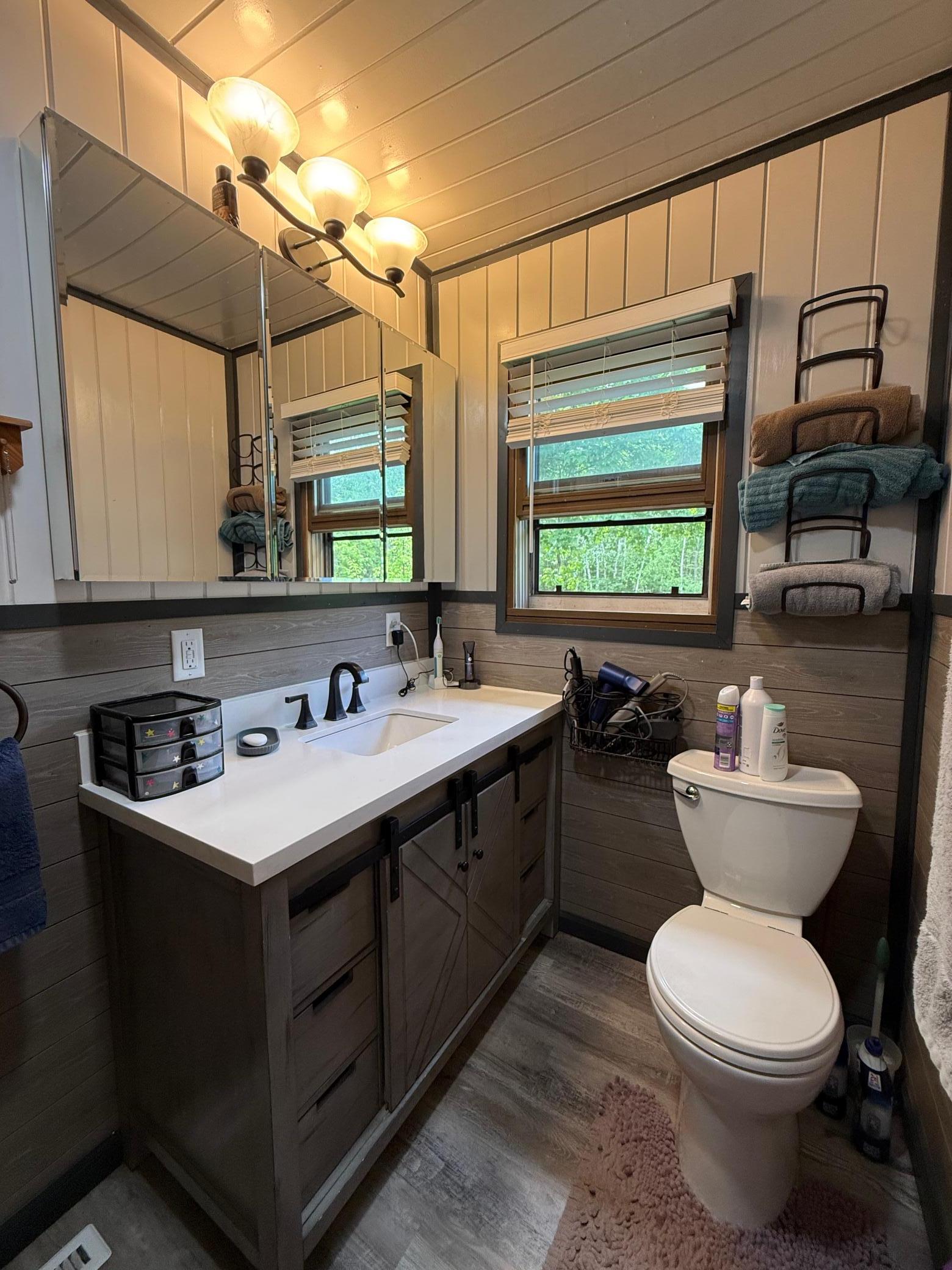 1977 single family home for sale at 2554 Mission Road NE in Bemidji, MN — 4 bed, 2 bath (photo 44 of 82)