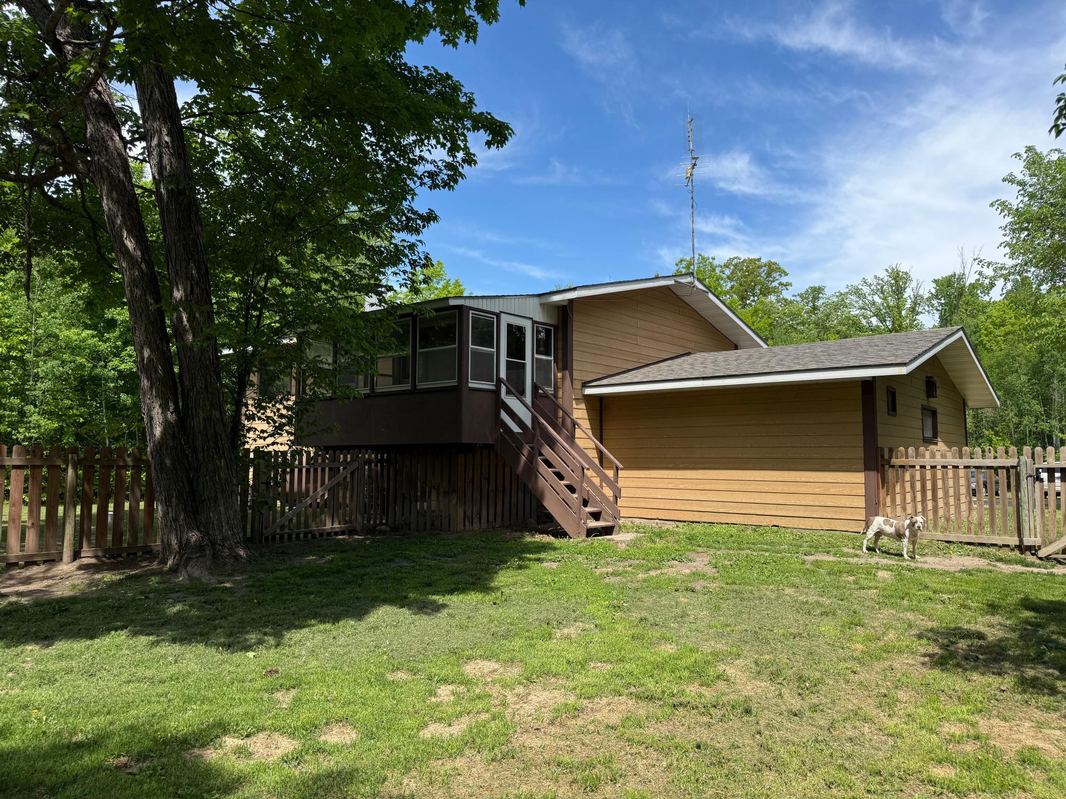 1977 single family home for sale at 2554 Mission Road NE in Bemidji, MN — 4 bed, 2 bath (photo 6 of 82)