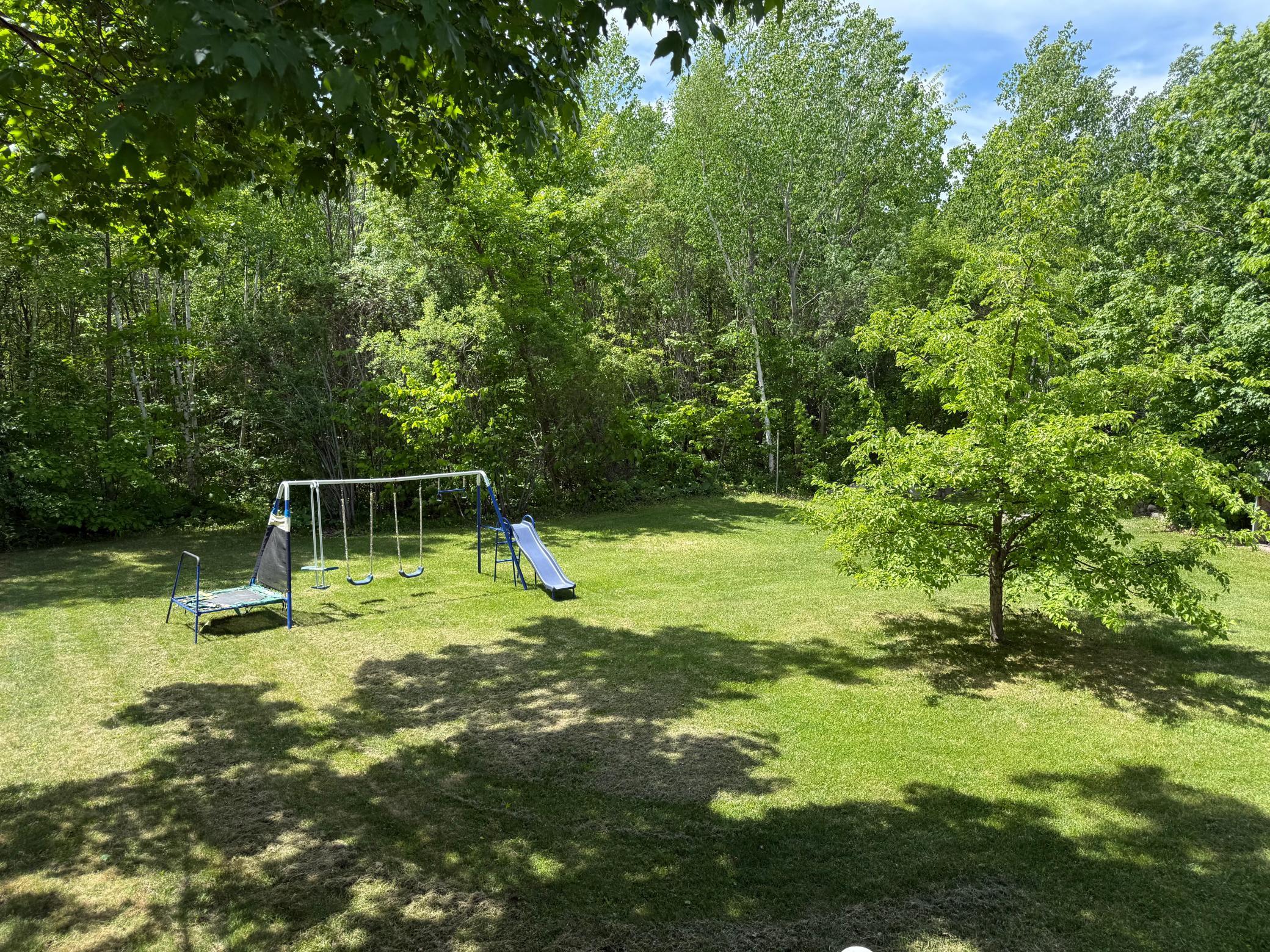 1977 single family home for sale at 2554 Mission Road NE in Bemidji, MN — 4 bed, 2 bath (photo 8 of 82)