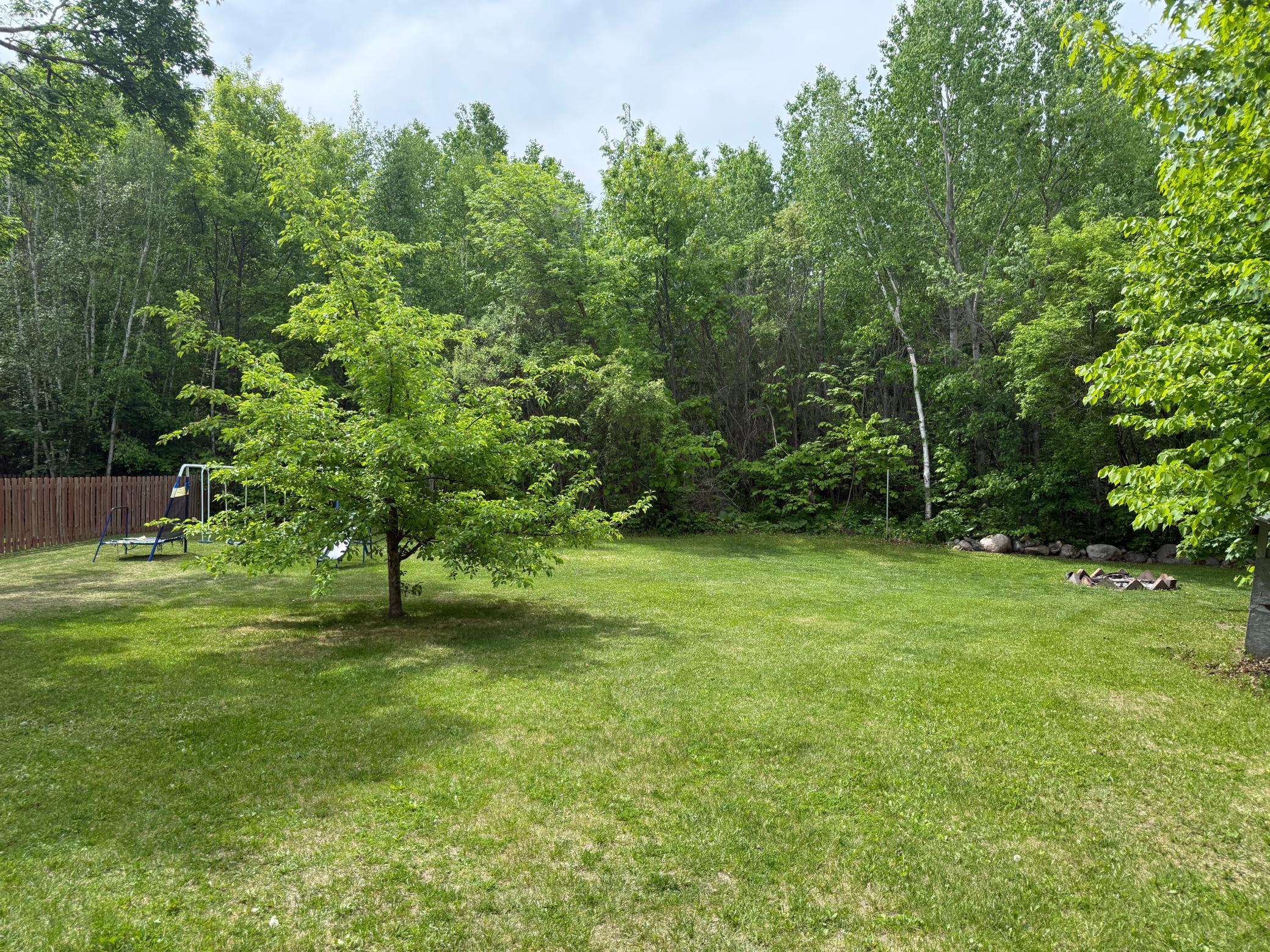 1977 single family home for sale at 2554 Mission Road NE in Bemidji, MN — 4 bed, 2 bath (photo 9 of 82)