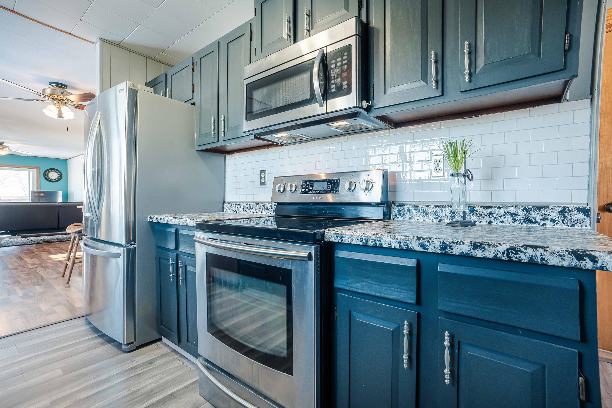 1978 single family home for sale at 34306 Twin Island Lane in Dent, MN — 2 bed, 2 bath (photo 8 of 37)