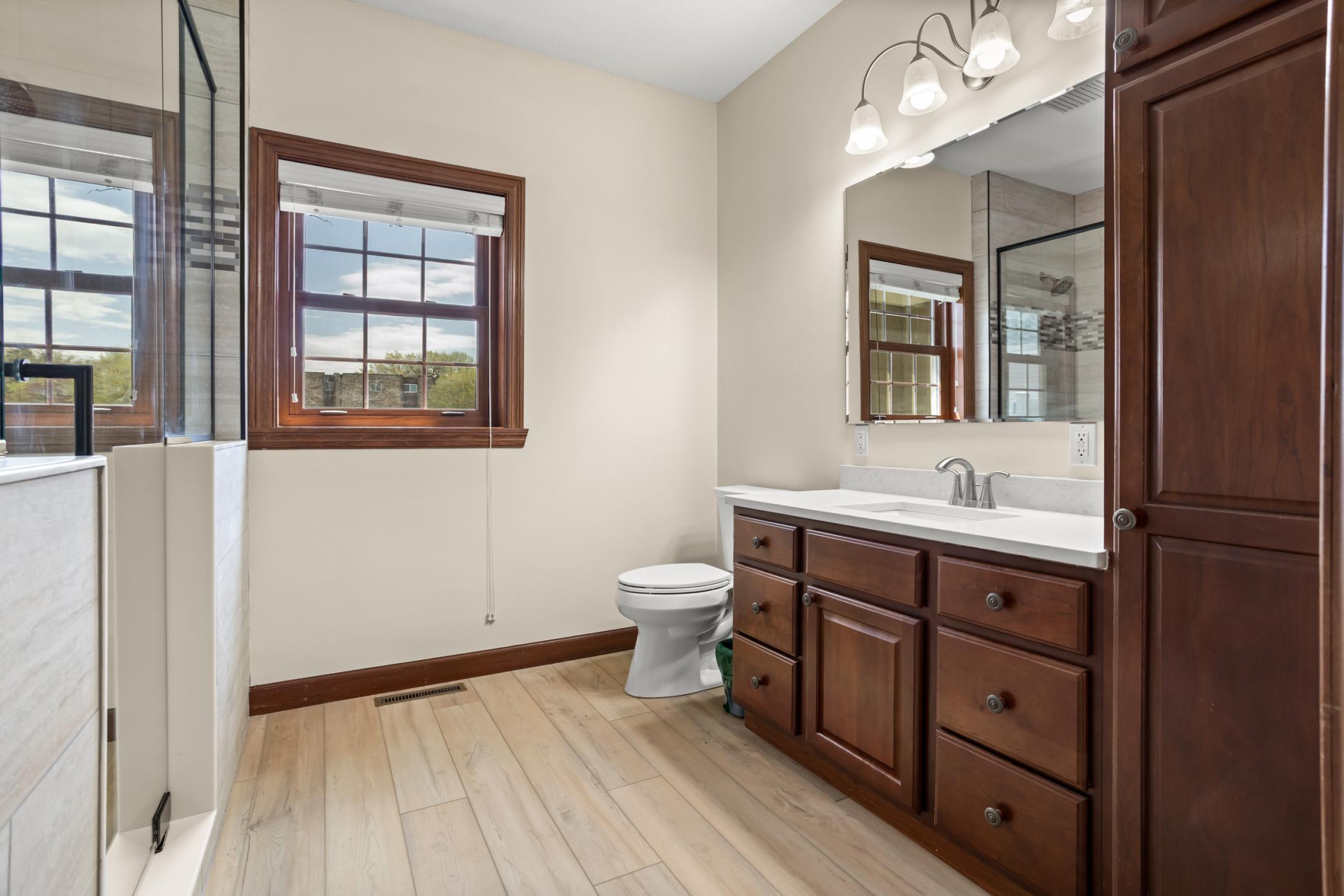 2003 twin home for sale at 1363 Highpointe Drive N in Fargo, ND — 4 bed, 3 bath (photo 20 of 49)