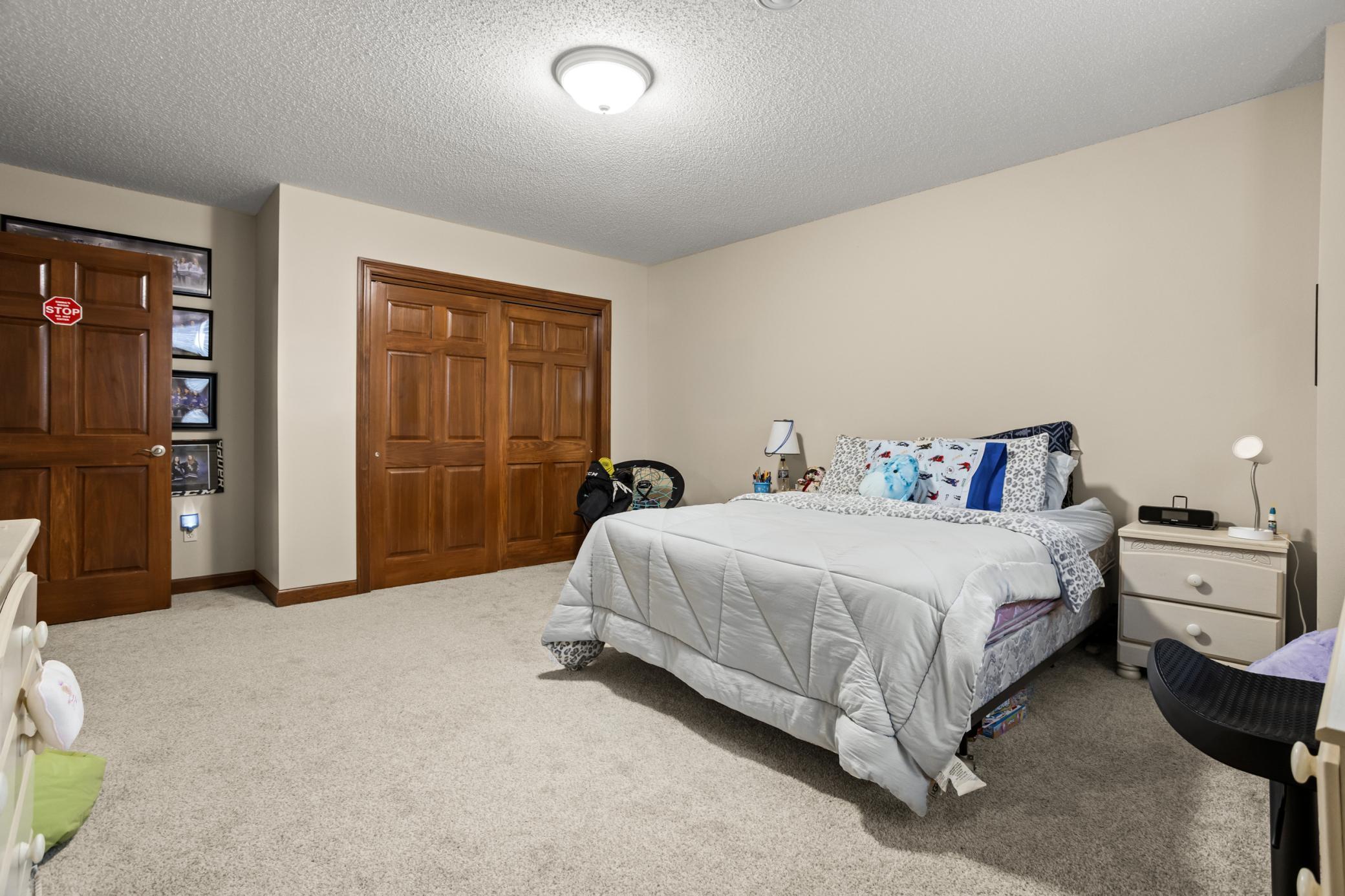 2003 twin home for sale at 1363 Highpointe Drive N in Fargo, ND — 4 bed, 3 bath (photo 33 of 49)