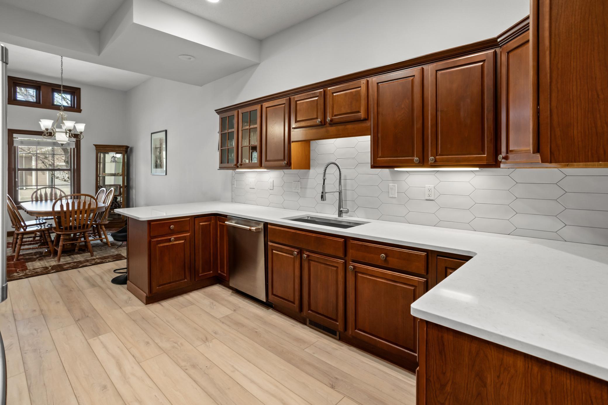 2003 twin home for sale at 1363 Highpointe Drive N in Fargo, ND — 4 bed, 3 bath (photo 10 of 49)