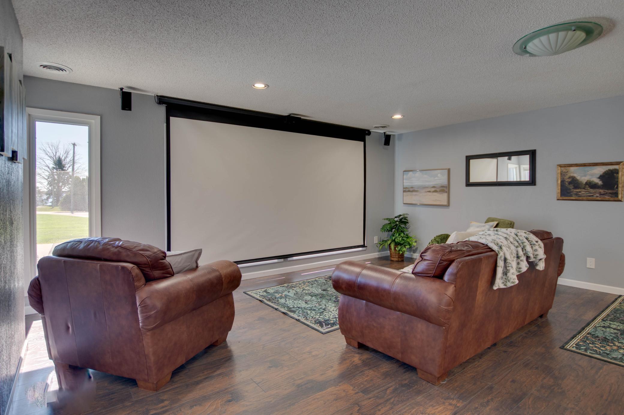1972 single family home for sale at 3419 Birchmont Drive NE in Bemidji, MN — 3 bed, 2 bath (photo 15 of 32)