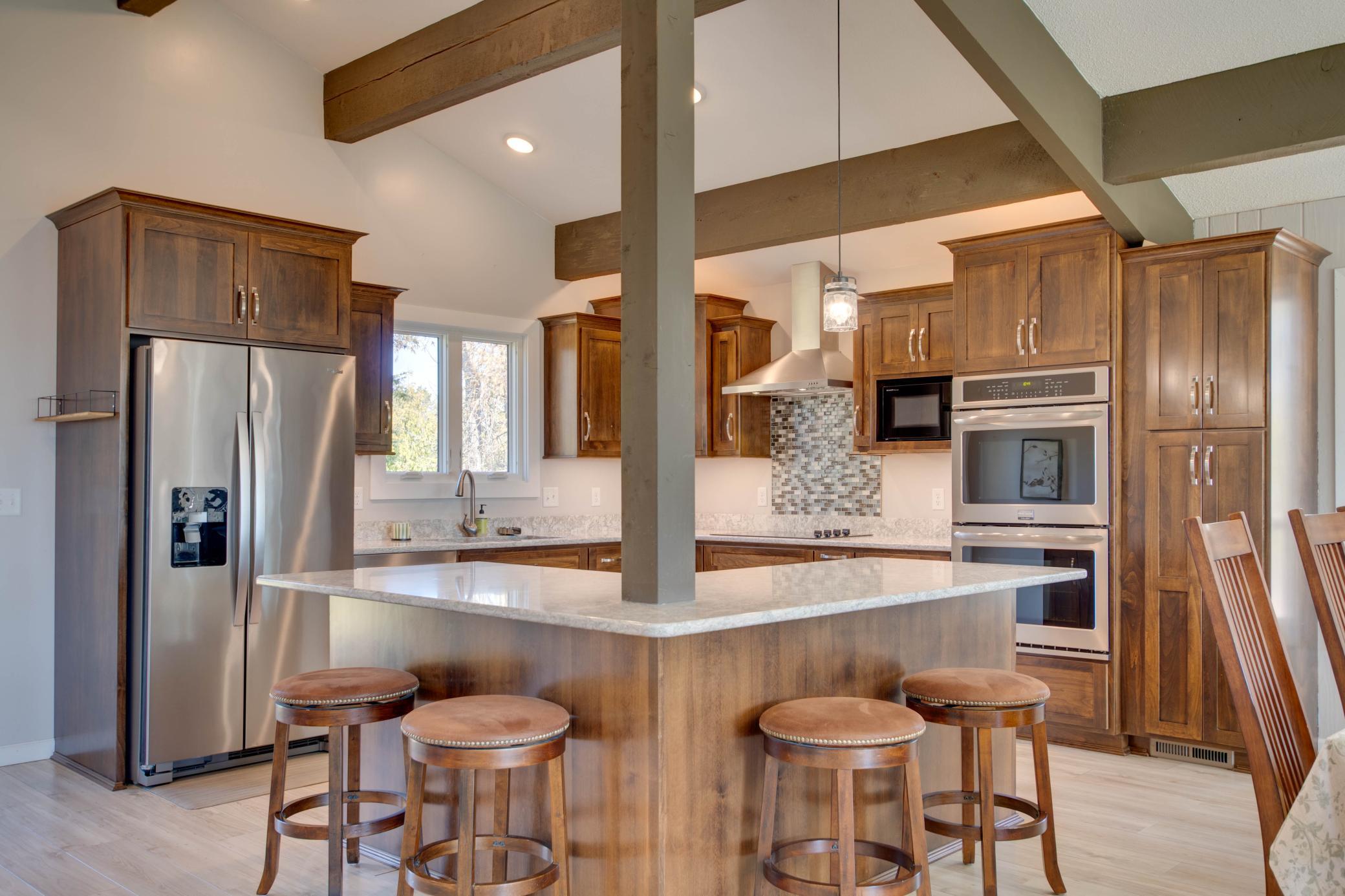 1972 single family home for sale at 3419 Birchmont Drive NE in Bemidji, MN — 3 bed, 2 bath (photo 8 of 32)