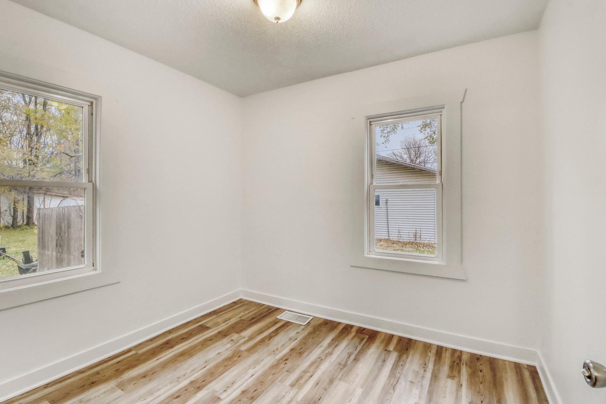 1001 28th Street N, Fargo ND 58102 - Photo 13 of 18