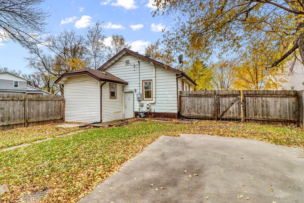 1001 28th Street N, Fargo ND 58102 - Photo 17 of 18