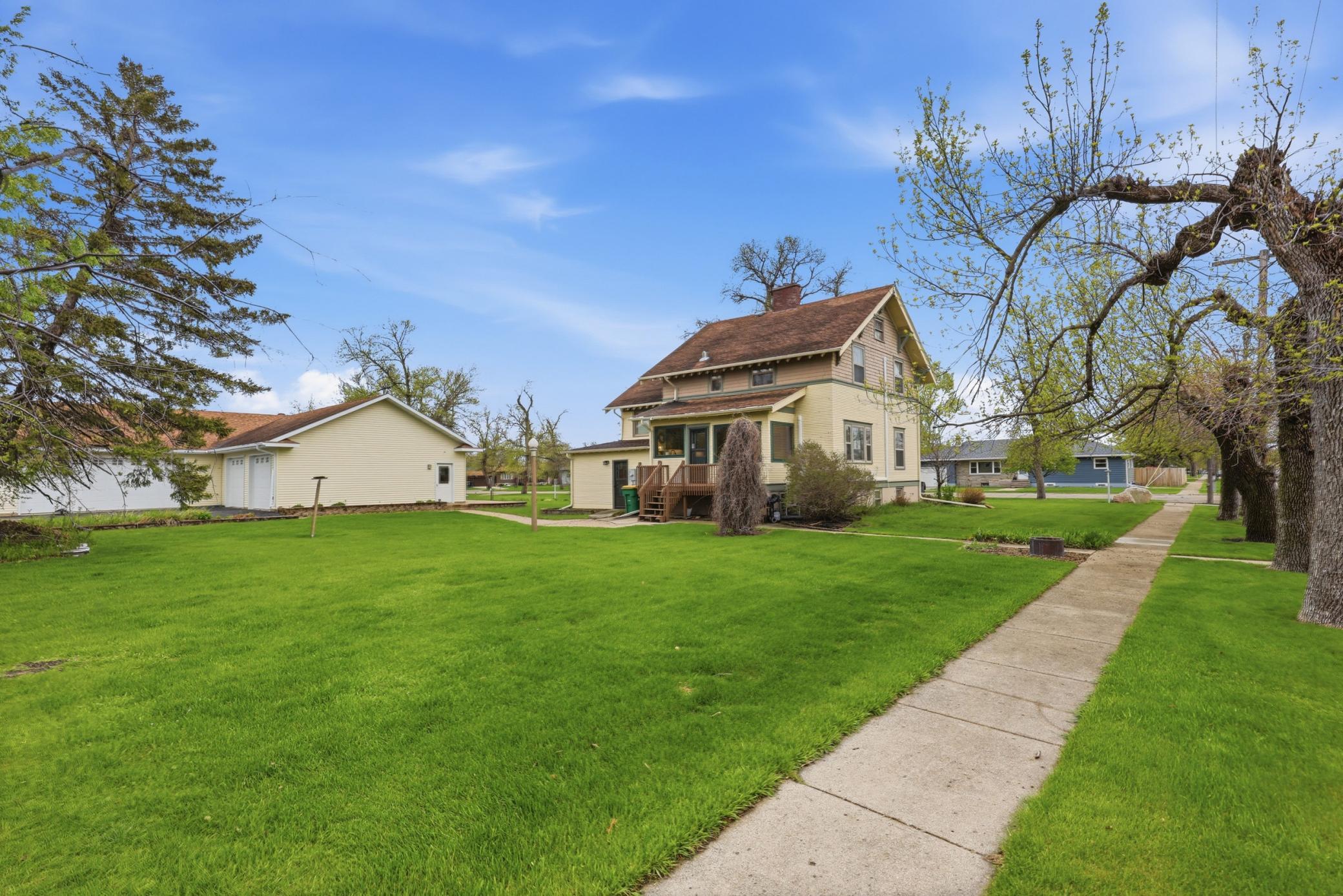 404 2nd Avenue NE, Hillsboro ND 58045 - Photo 40 of 51