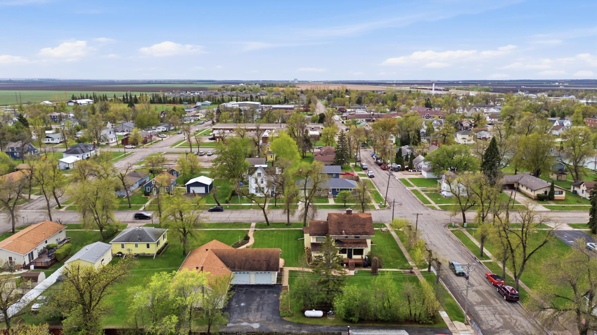 404 2nd Avenue NE, Hillsboro ND 58045 - Photo 47 of 51