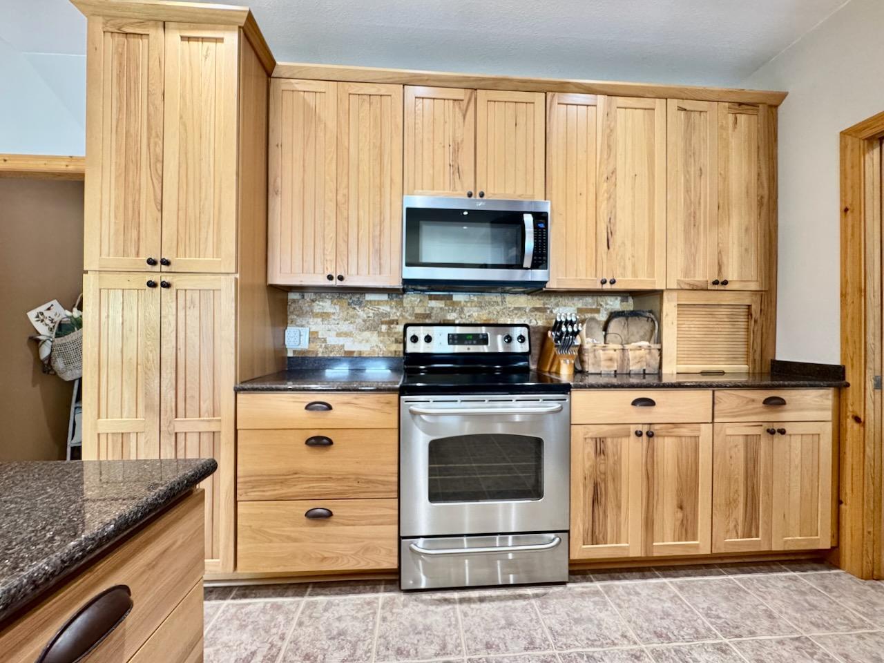 2006 single family home for sale at 23673 Clarissa Haven Drive in Henning, MN — 5 bed, 3 bath (photo 16 of 75)