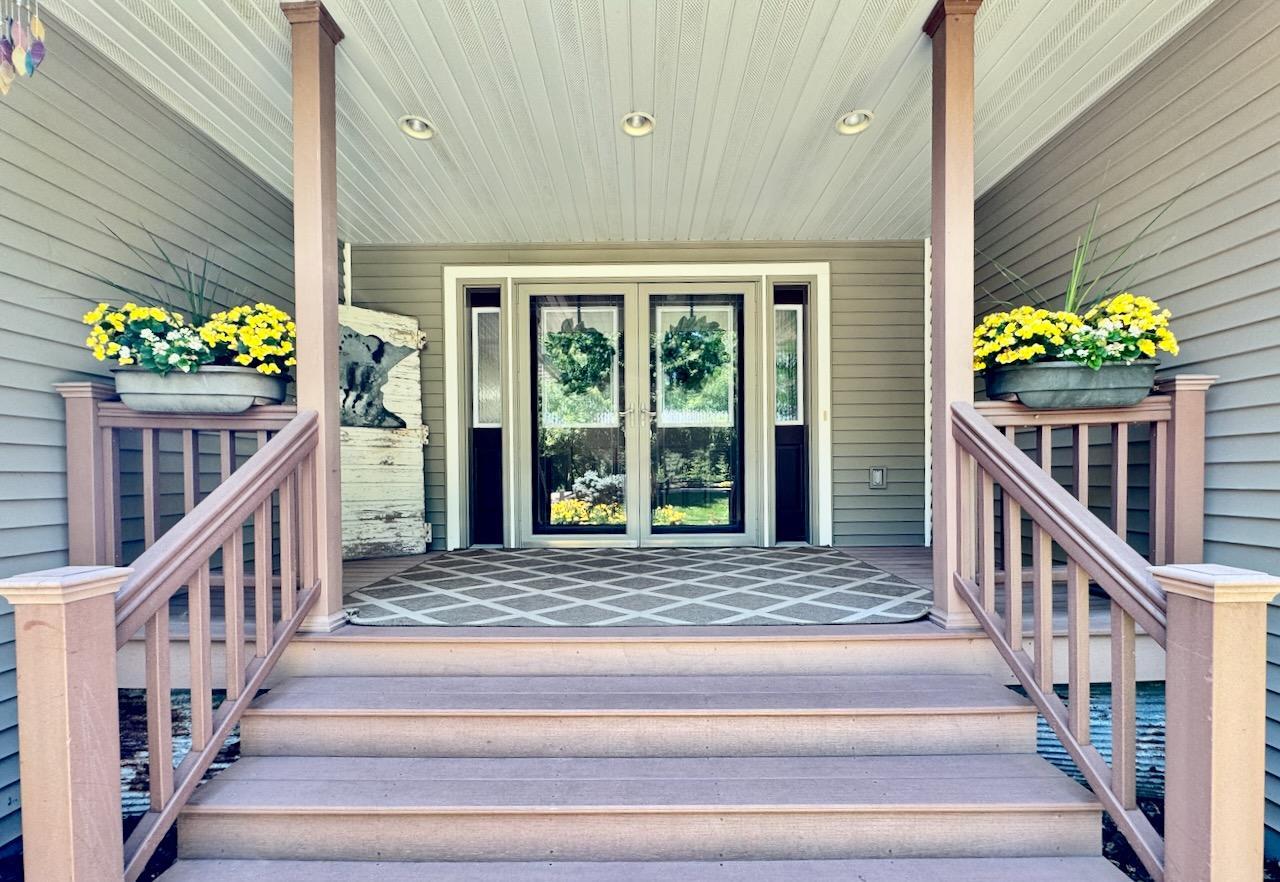 2006 single family home for sale at 23673 Clarissa Haven Drive in Henning, MN — 5 bed, 3 bath (photo 5 of 75)