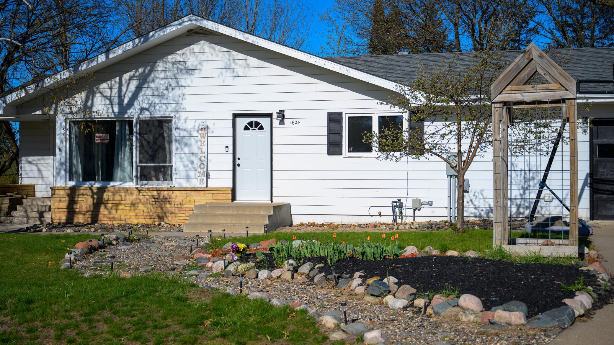 1963 single family home for sale at 1624 Graydon Avenue in Brainerd, MN — 4 bed, 5 bath (photo 8 of 10)