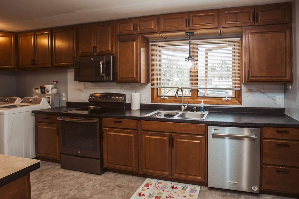 1963 single family home for sale at 1624 Graydon Avenue in Brainerd, MN — 4 bed, 5 bath (photo 5 of 56)