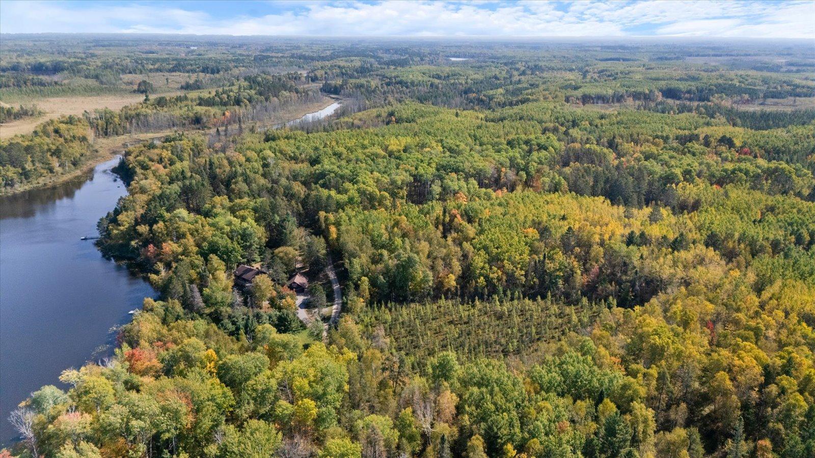 1996 single family home for sale at 24392 S Long Lake Trail in Bigfork, MN — 3 bed, 2 bath (photo 13 of 26)