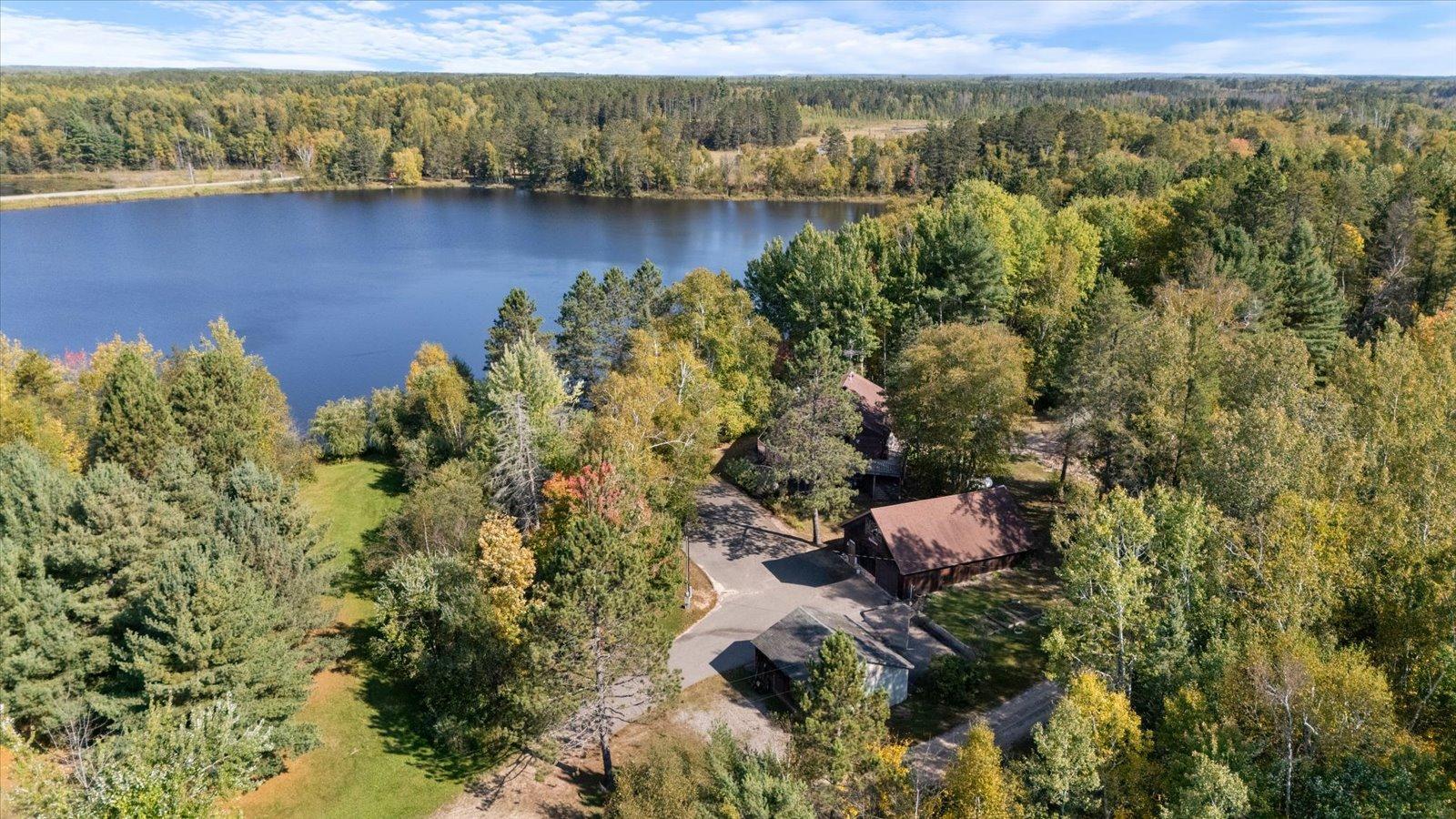 1996 single family home for sale at 24392 S Long Lake Trail in Bigfork, MN — 3 bed, 2 bath (photo 17 of 26)
