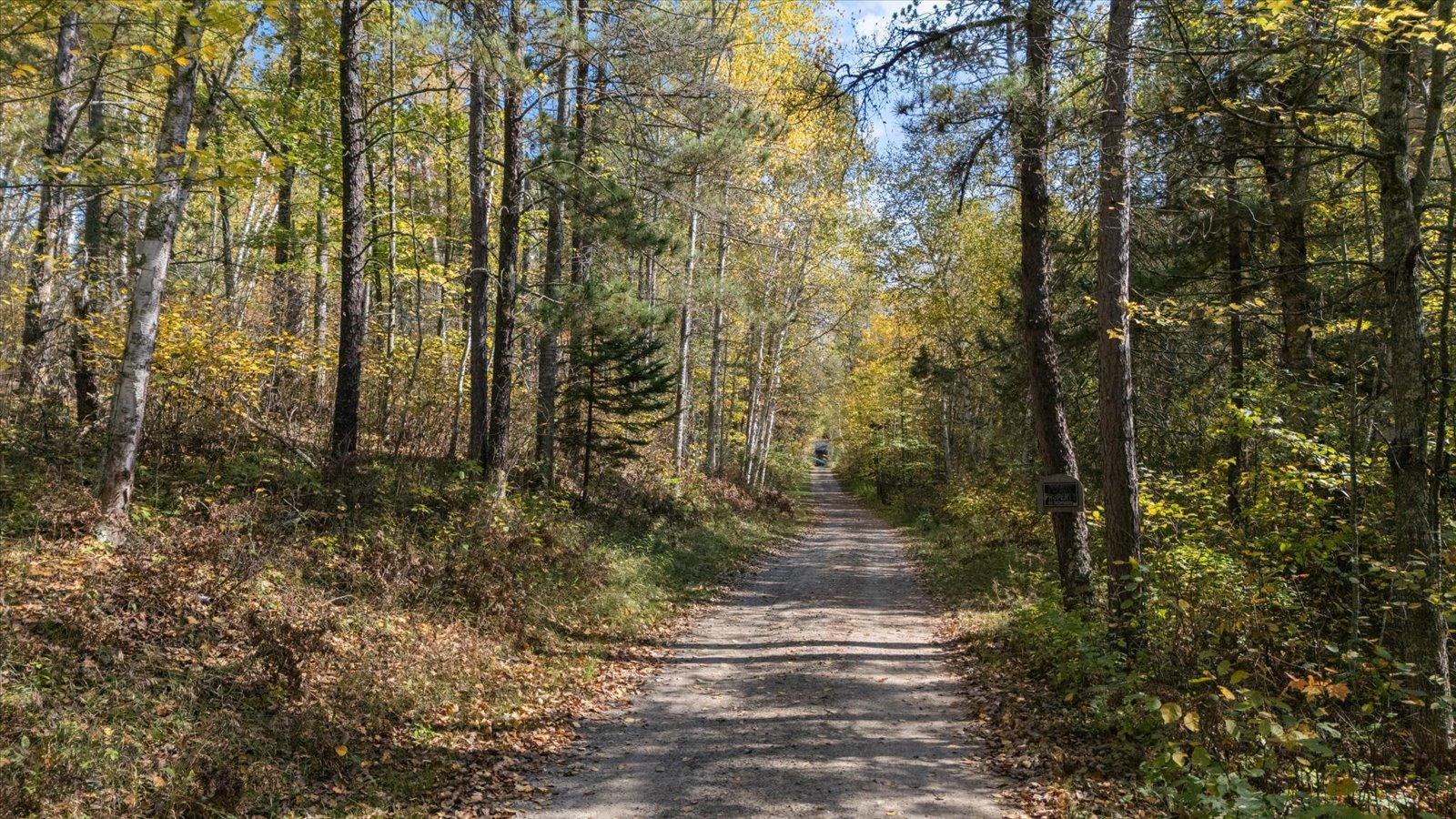 1996 single family home for sale at 24392 S Long Lake Trail in Bigfork, MN — 3 bed, 2 bath (photo 20 of 26)