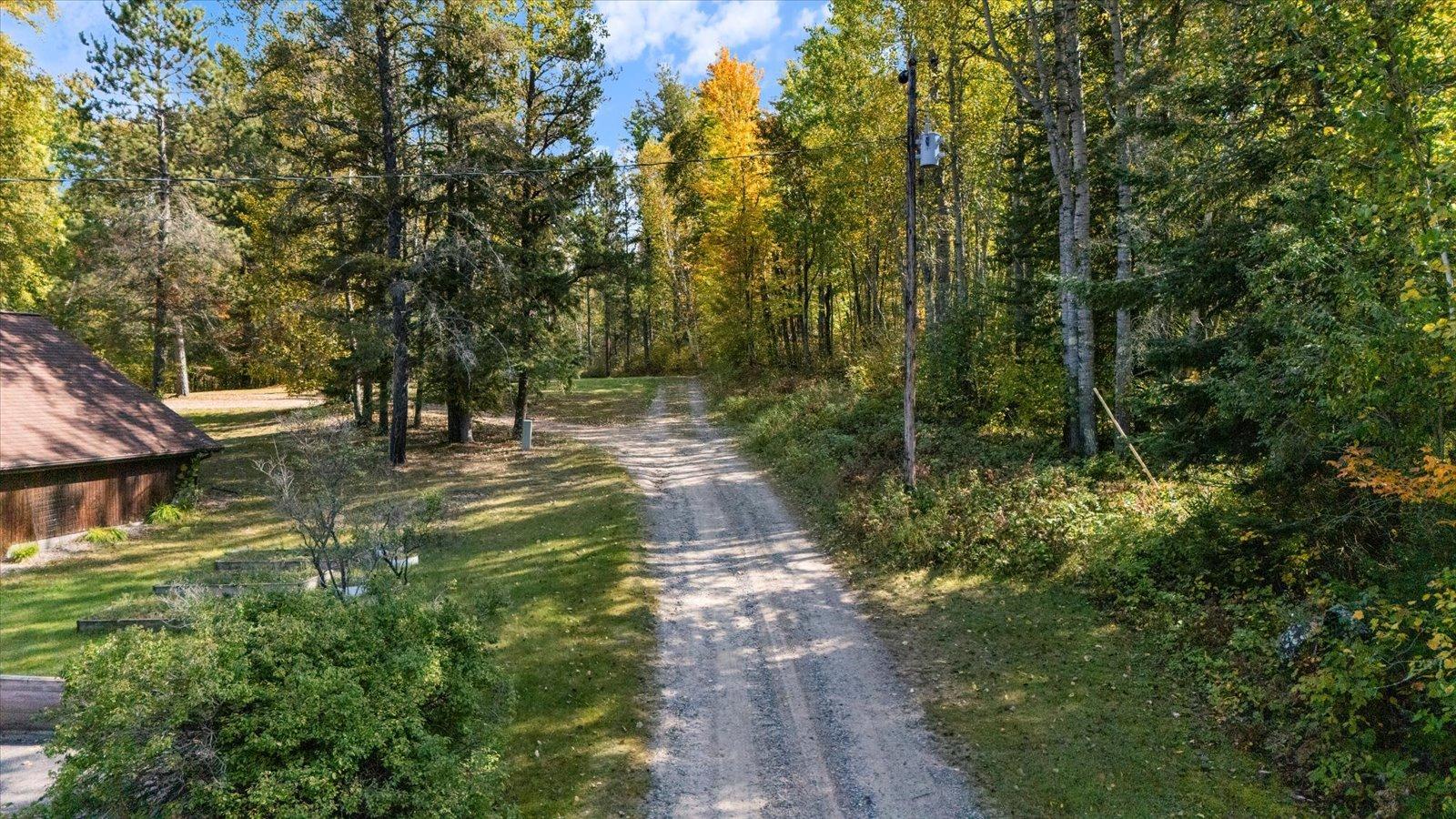1996 single family home for sale at 24392 S Long Lake Trail in Bigfork, MN — 3 bed, 2 bath (photo 21 of 26)