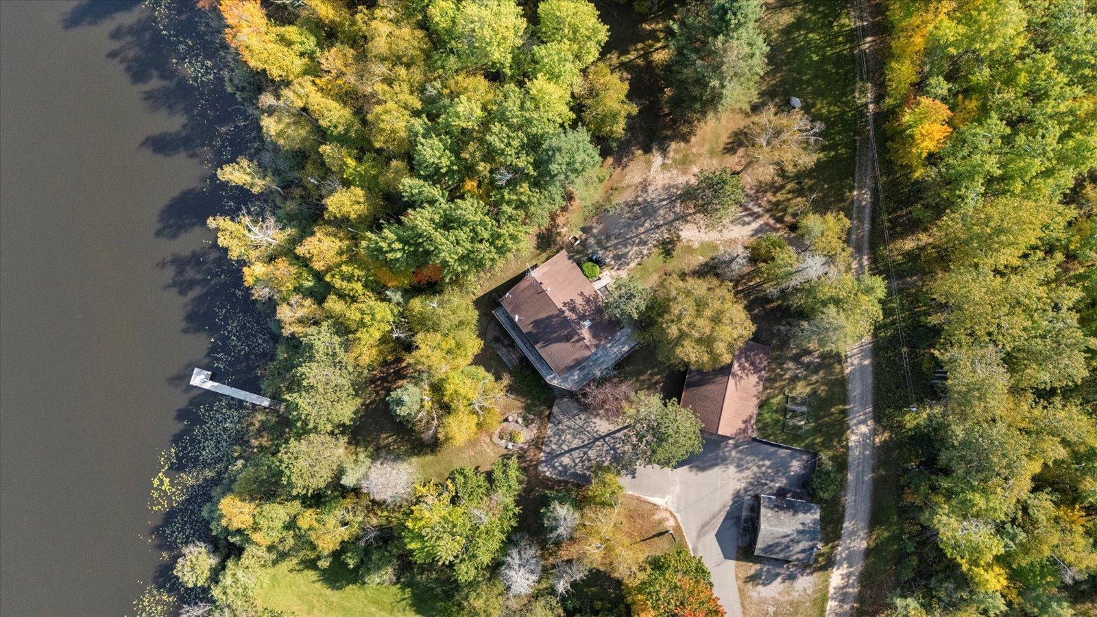1996 single family home for sale at 24392 S Long Lake Trail in Bigfork, MN — 3 bed, 2 bath (photo 6 of 26)