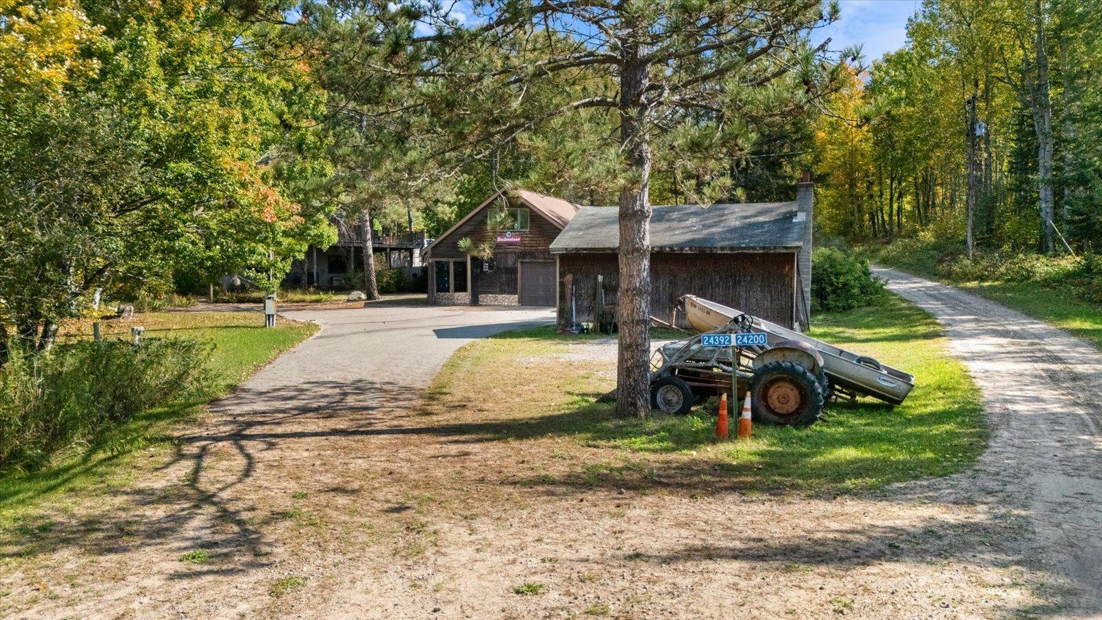 1996 single family home for sale at 24392 S Long Lake Trail in Bigfork, MN — 3 bed, 2 bath (photo 10 of 26)