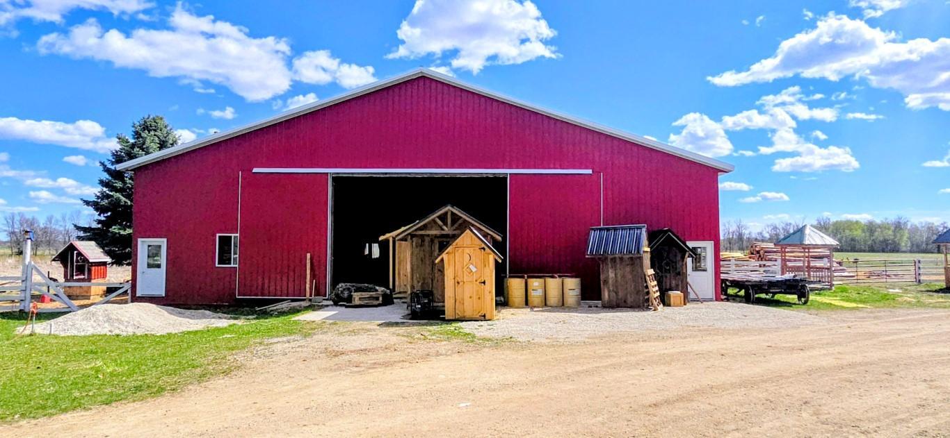 1970 single family home for sale at 33293 115th Avenue in Eagle Bend, MN — 2 bed, 1 bath (photo 4 of 47)