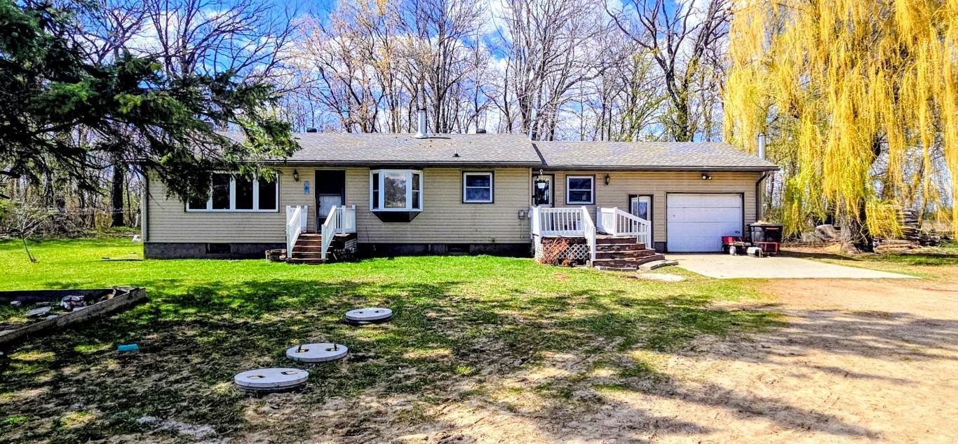 1970 single family home for sale at 33293 115th Avenue in Eagle Bend, MN — 2 bed, 1 bath (photo 10 of 47)