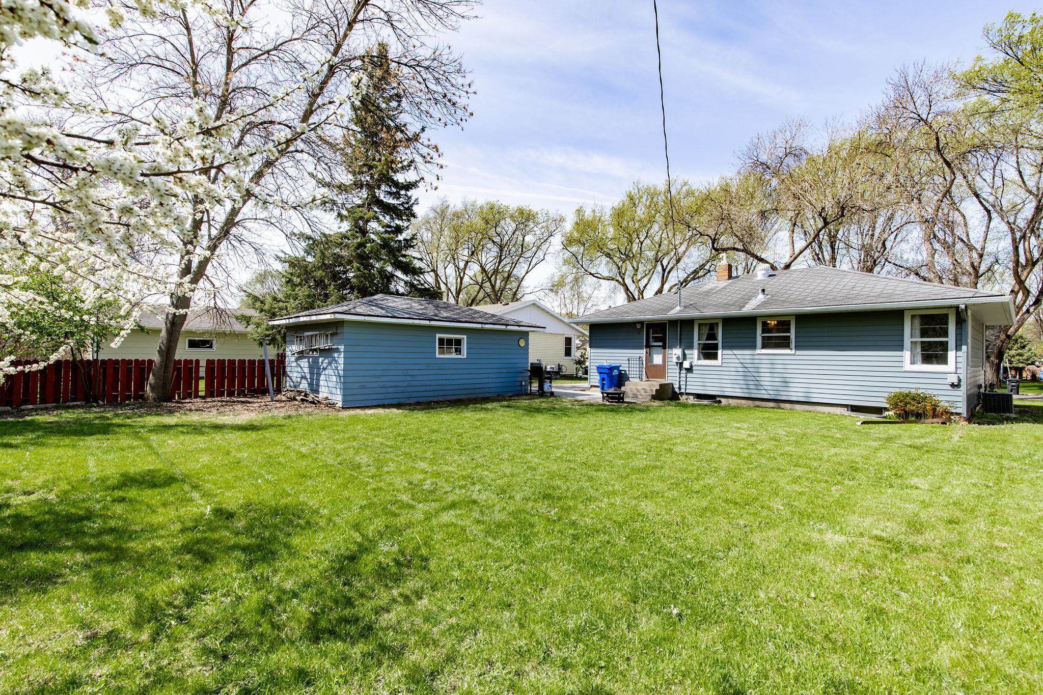 2101 7th Street N, Fargo ND 58102 - Photo 39 of 43