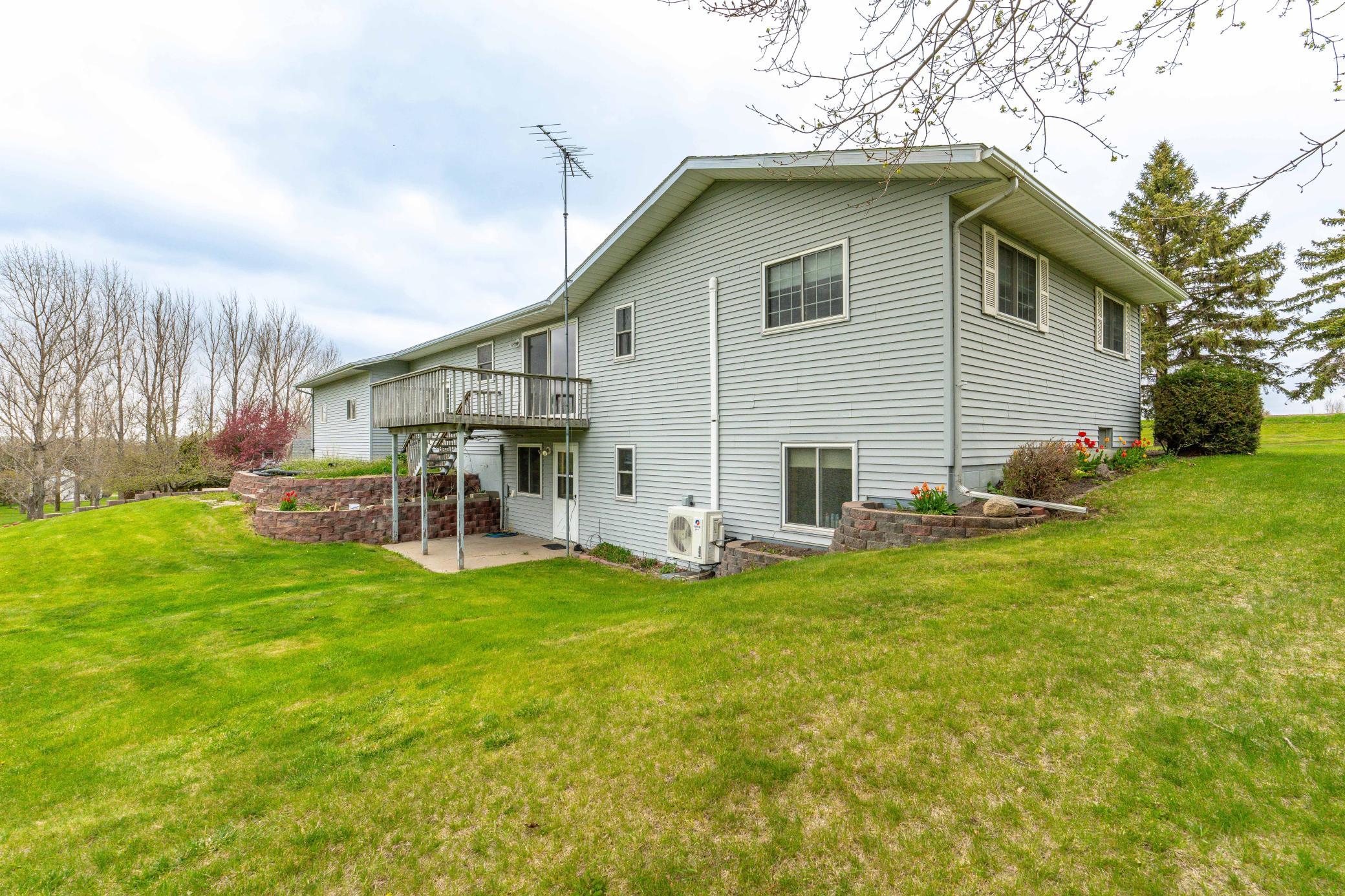 1978 single family home for sale at 16990 River Oaks Boulevard in Fergus Falls, MN — 3 bed, 2 bath (photo 11 of 74)