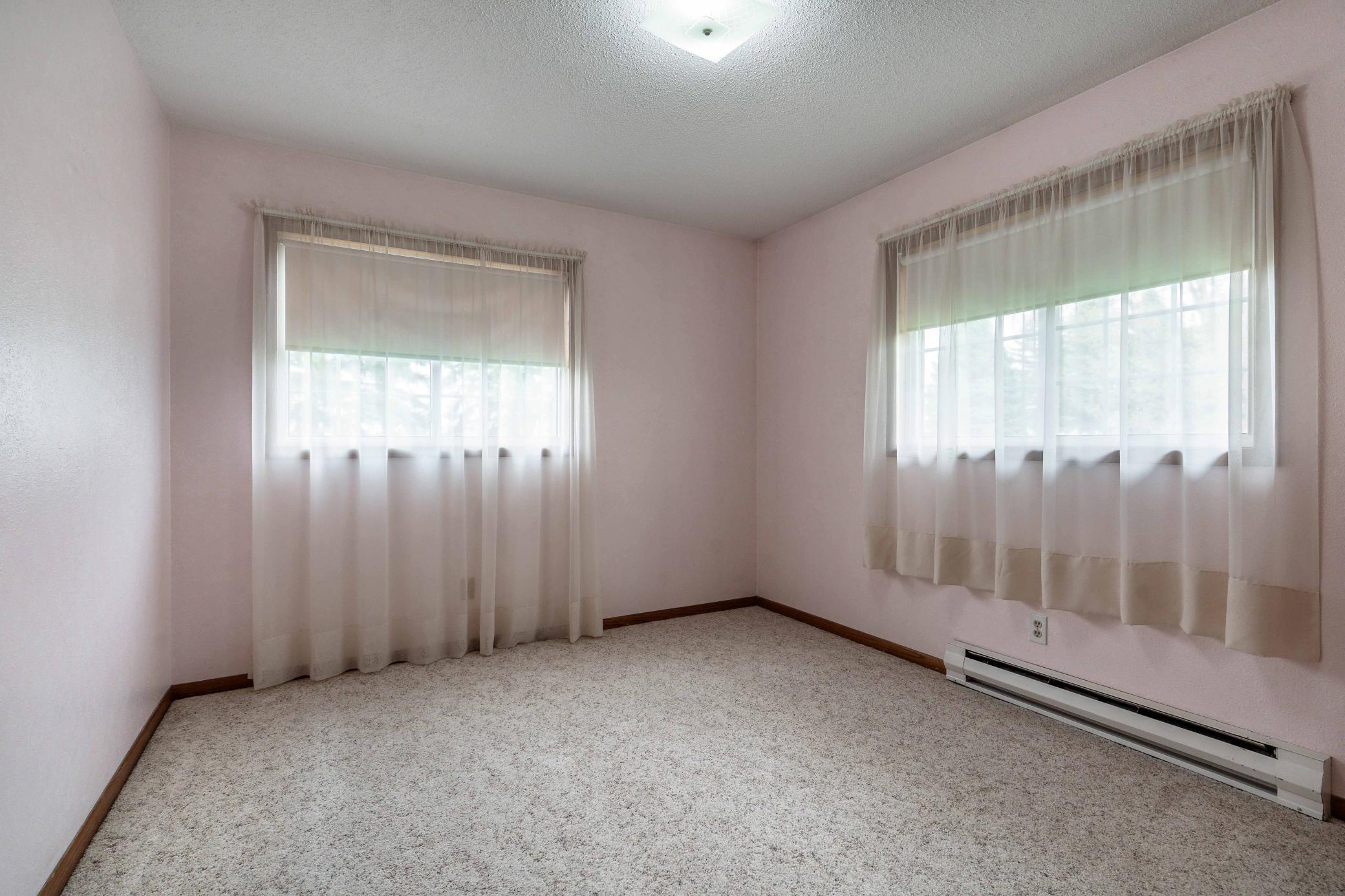 1978 single family home for sale at 16990 River Oaks Boulevard in Fergus Falls, MN — 3 bed, 2 bath (photo 52 of 74)