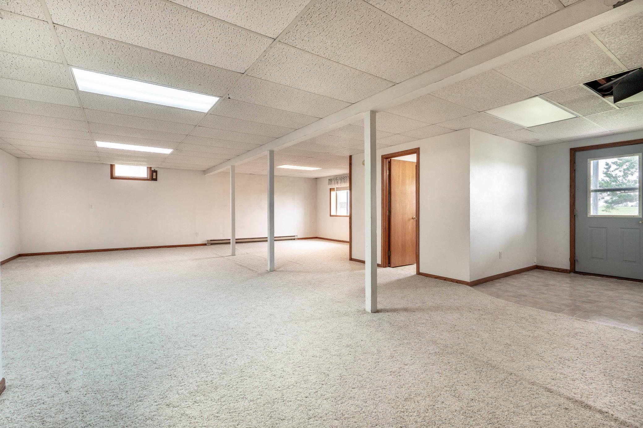 1978 single family home for sale at 16990 River Oaks Boulevard in Fergus Falls, MN — 3 bed, 2 bath (photo 56 of 74)