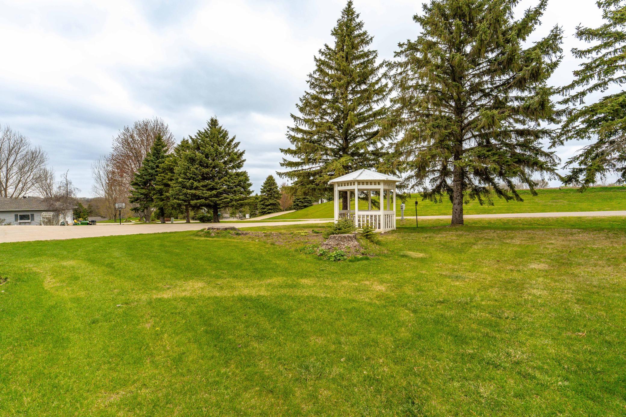 1978 single family home for sale at 16990 River Oaks Boulevard in Fergus Falls, MN — 3 bed, 2 bath (photo 9 of 74)