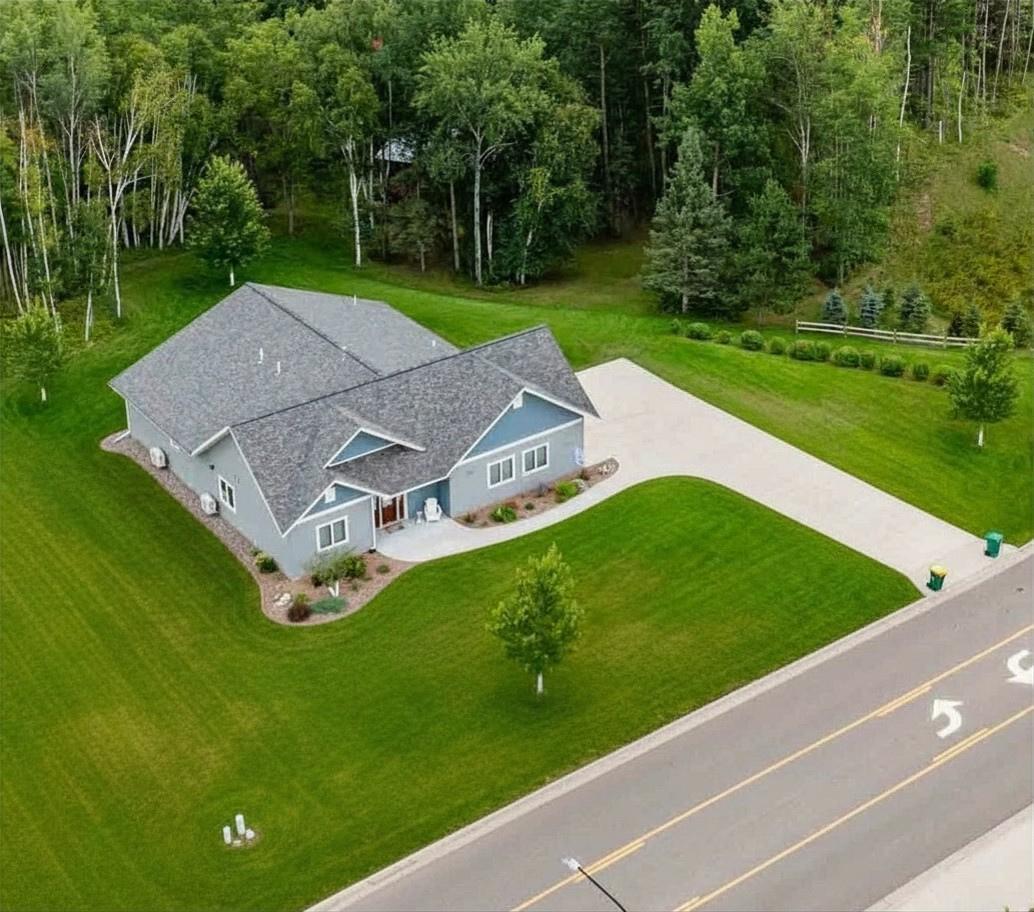 2020 single family home for sale at 980 SW 22nd in Grand Rapids, MN — 3 bed, 2 bath (photo 2 of 25)