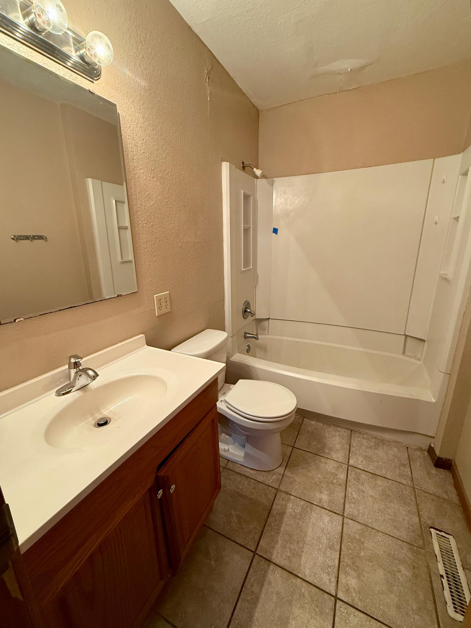 622 Valley Avenue SE, Valley City ND 58072 - Photo 11 of 19