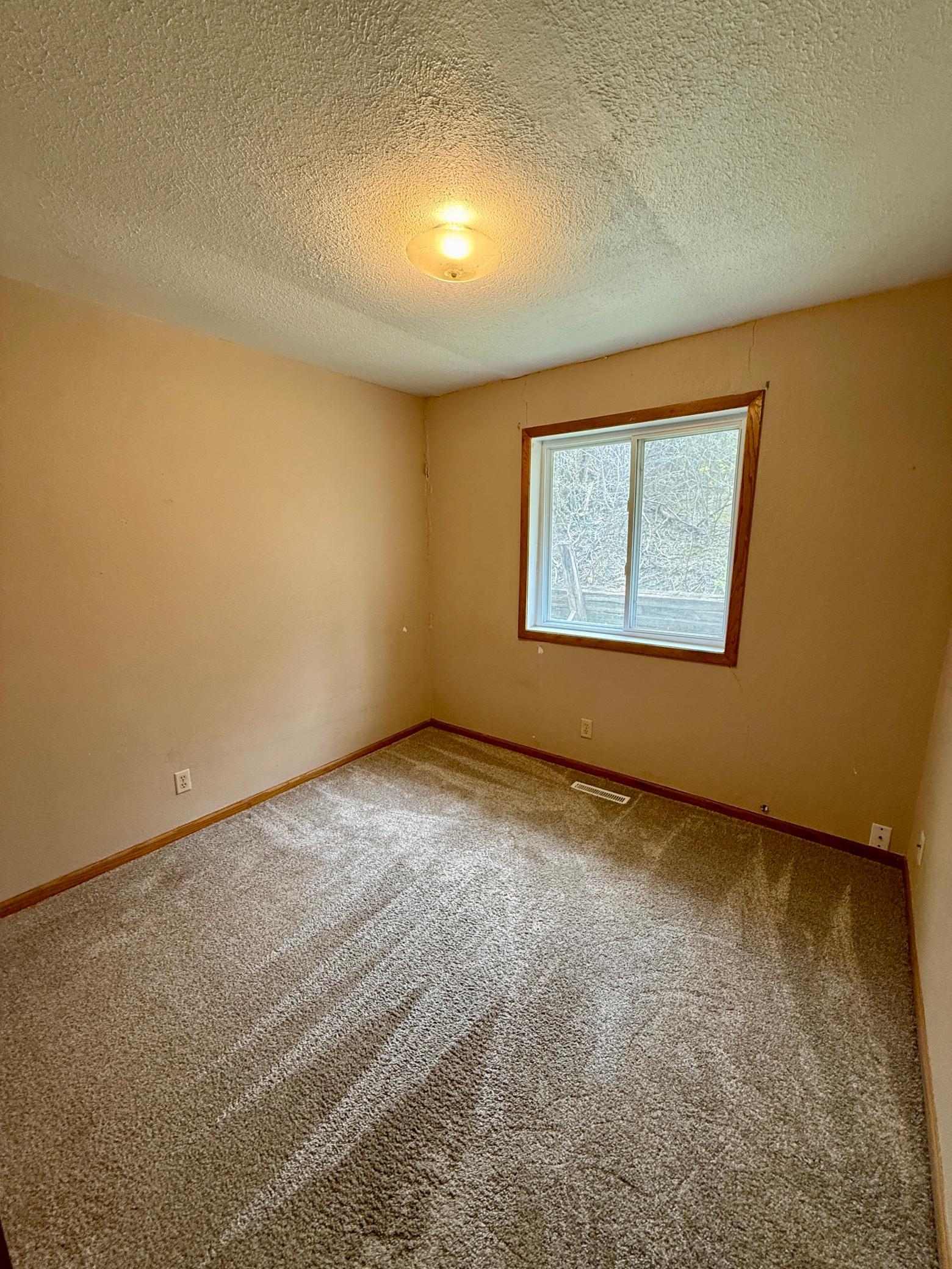 622 Valley Avenue SE, Valley City ND 58072 - Photo 12 of 19