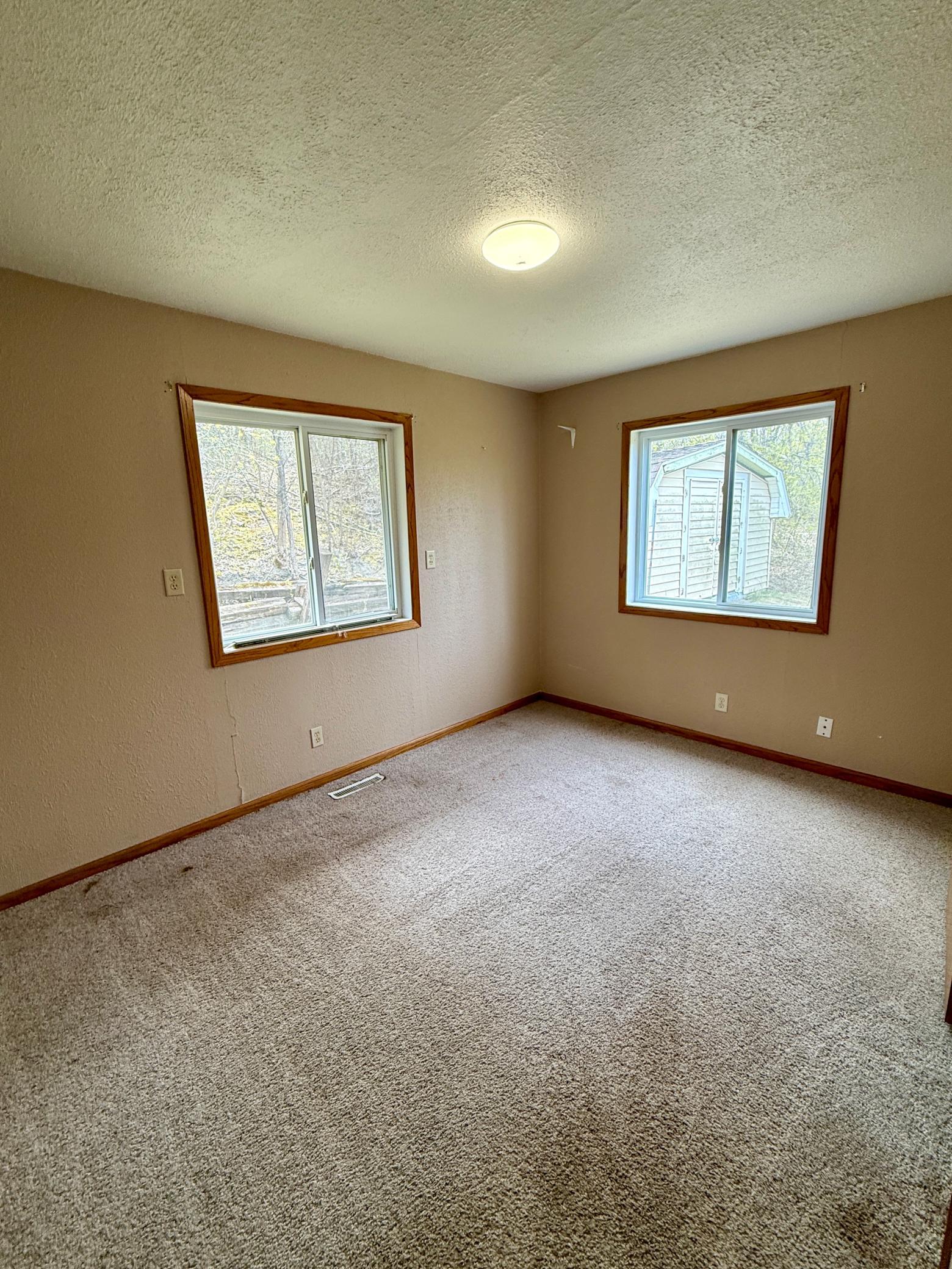 622 Valley Avenue SE, Valley City ND 58072 - Photo 13 of 19