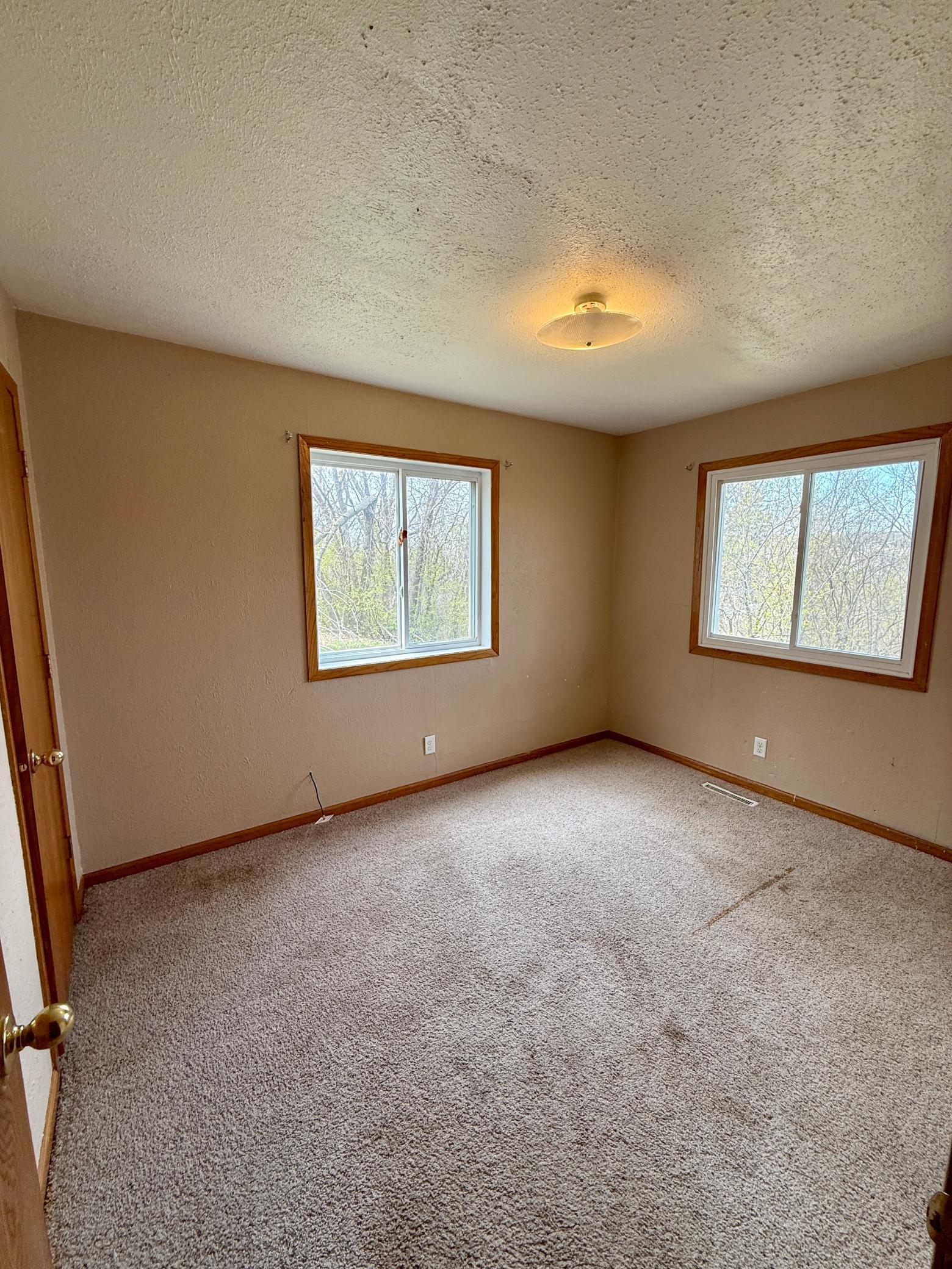 622 Valley Avenue SE, Valley City ND 58072 - Photo 14 of 19
