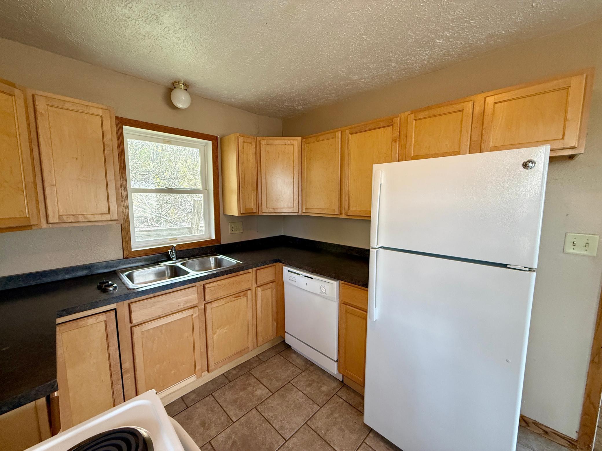 622 Valley Avenue SE, Valley City ND 58072 - Photo 10 of 19