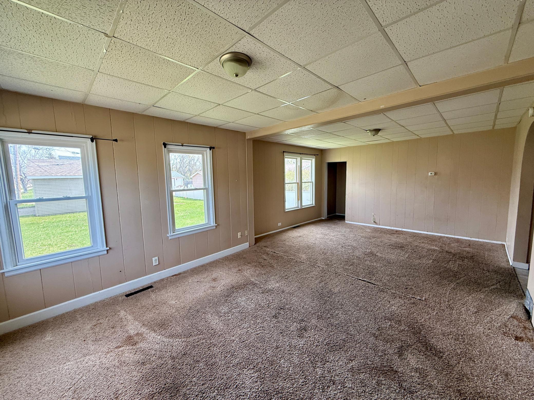 755 4th Street SW, Valley City ND 58072 - Photo 8 of 25