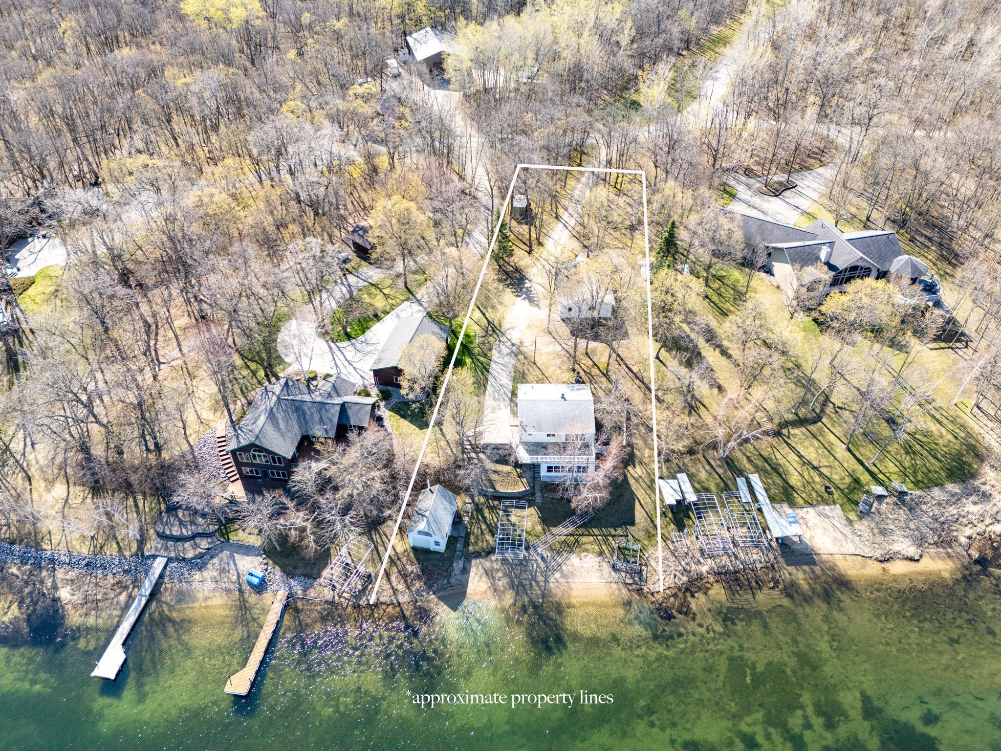1971 single family home for sale at 18619 390th Street SE in Erskine, MN — 3 bed, 1 bath (photo 2 of 45)