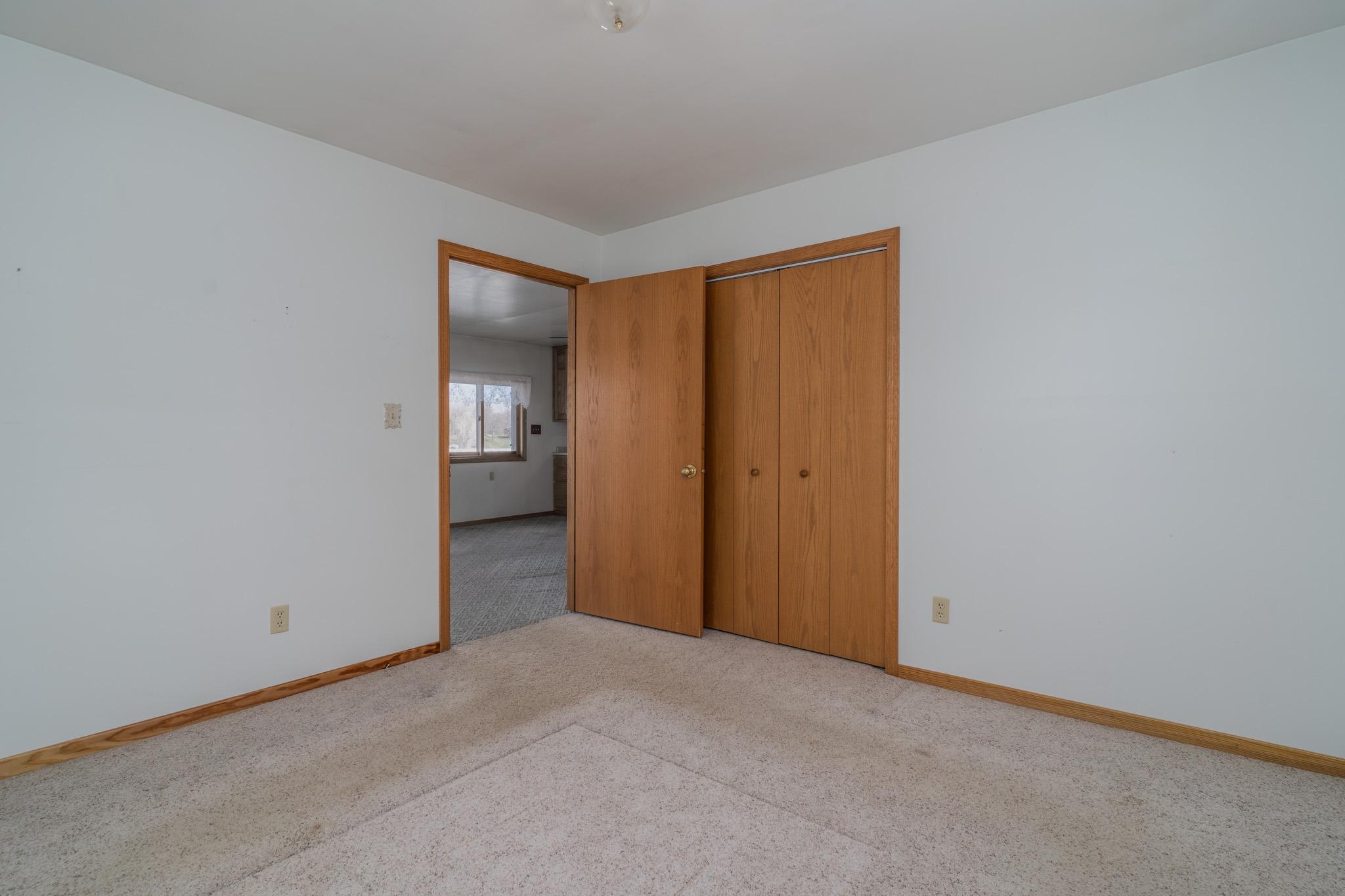 1971 single family home for sale at 18619 390th Street SE in Erskine, MN — 3 bed, 1 bath (photo 12 of 45)