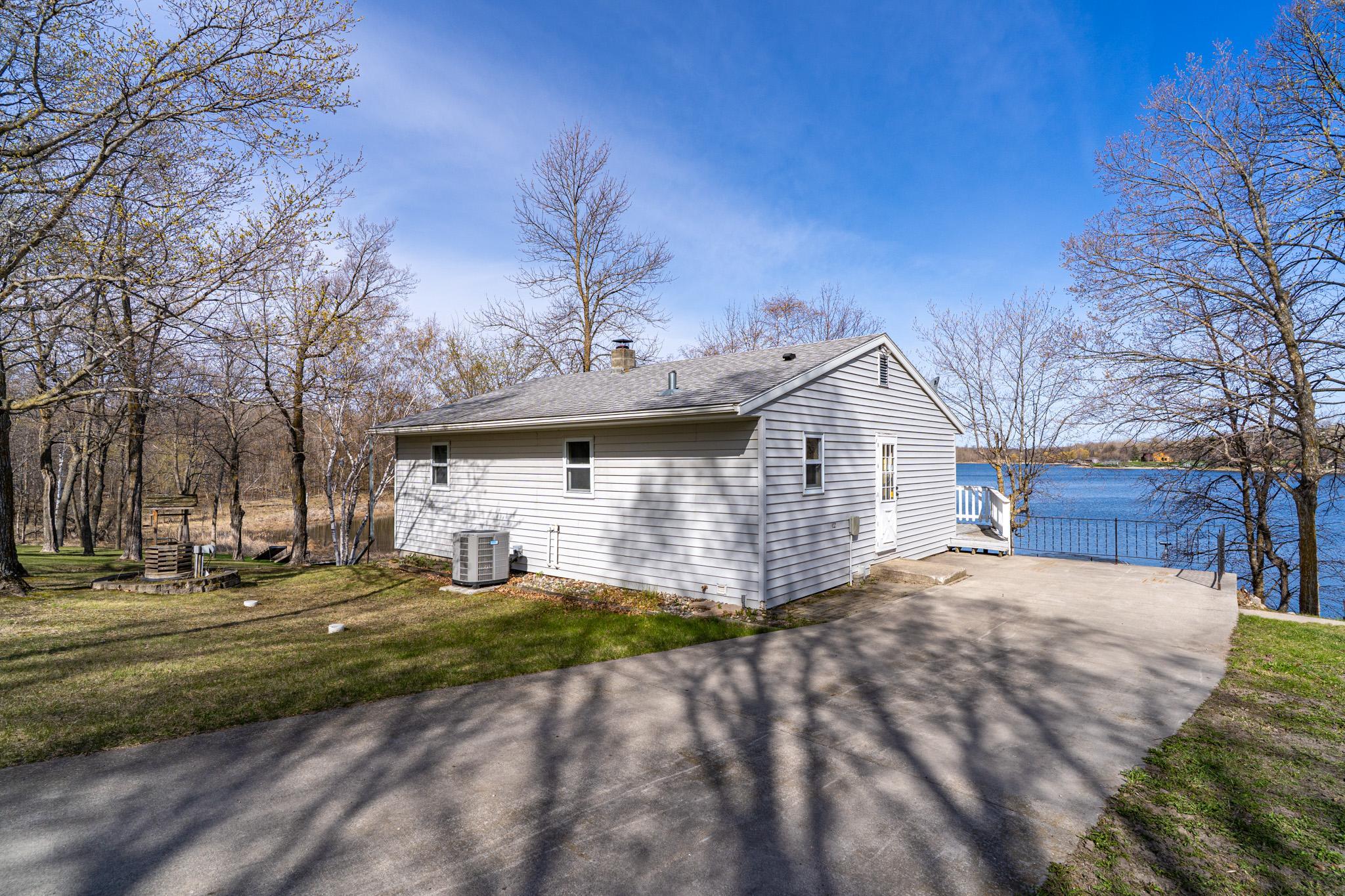 1971 single family home for sale at 18619 390th Street SE in Erskine, MN — 3 bed, 1 bath (photo 29 of 45)