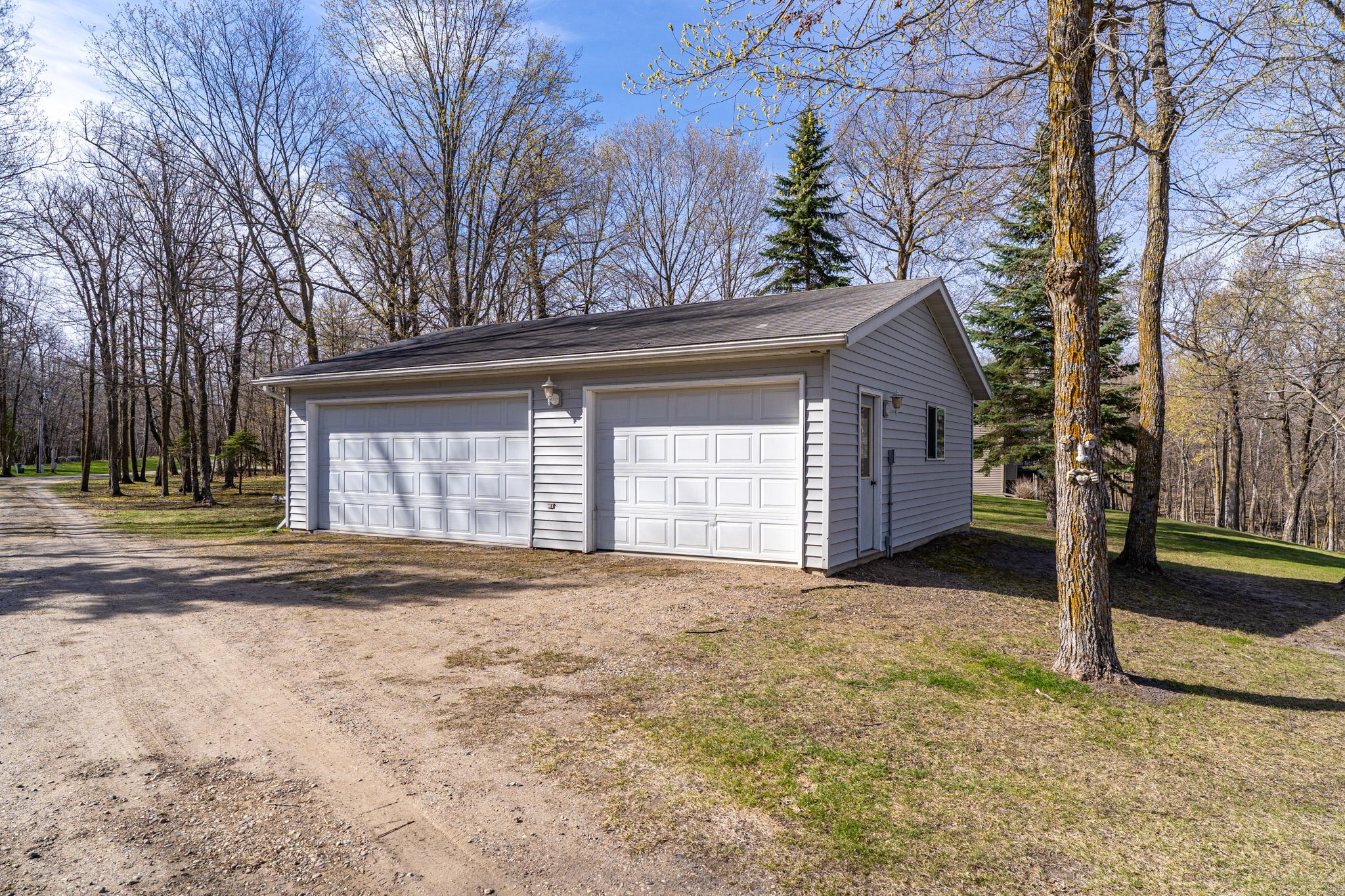 1971 single family home for sale at 18619 390th Street SE in Erskine, MN — 3 bed, 1 bath (photo 30 of 45)