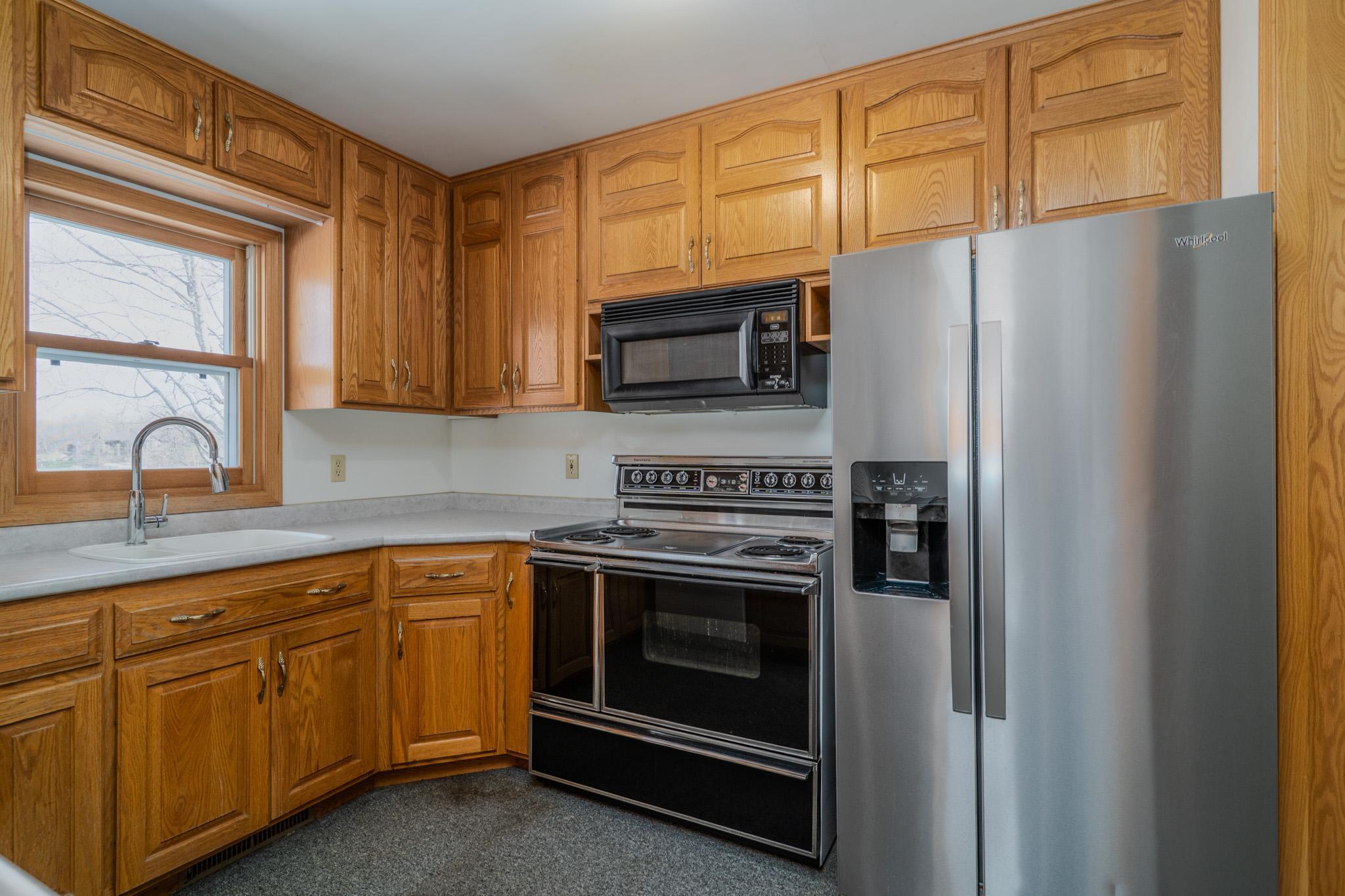 1971 single family home for sale at 18619 390th Street SE in Erskine, MN — 3 bed, 1 bath (photo 4 of 45)