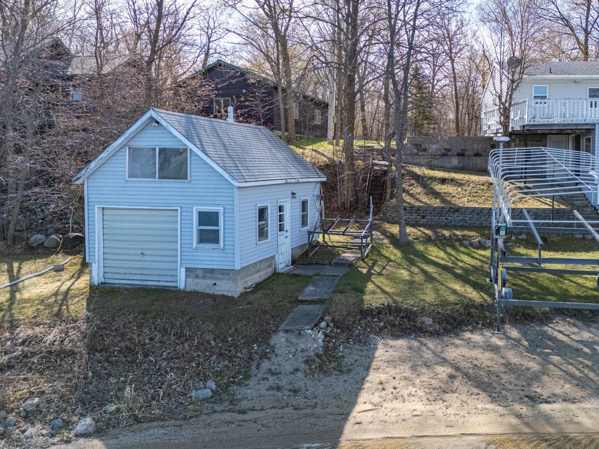 1971 single family home for sale at 18619 390th Street SE in Erskine, MN — 3 bed, 1 bath (photo 33 of 45)