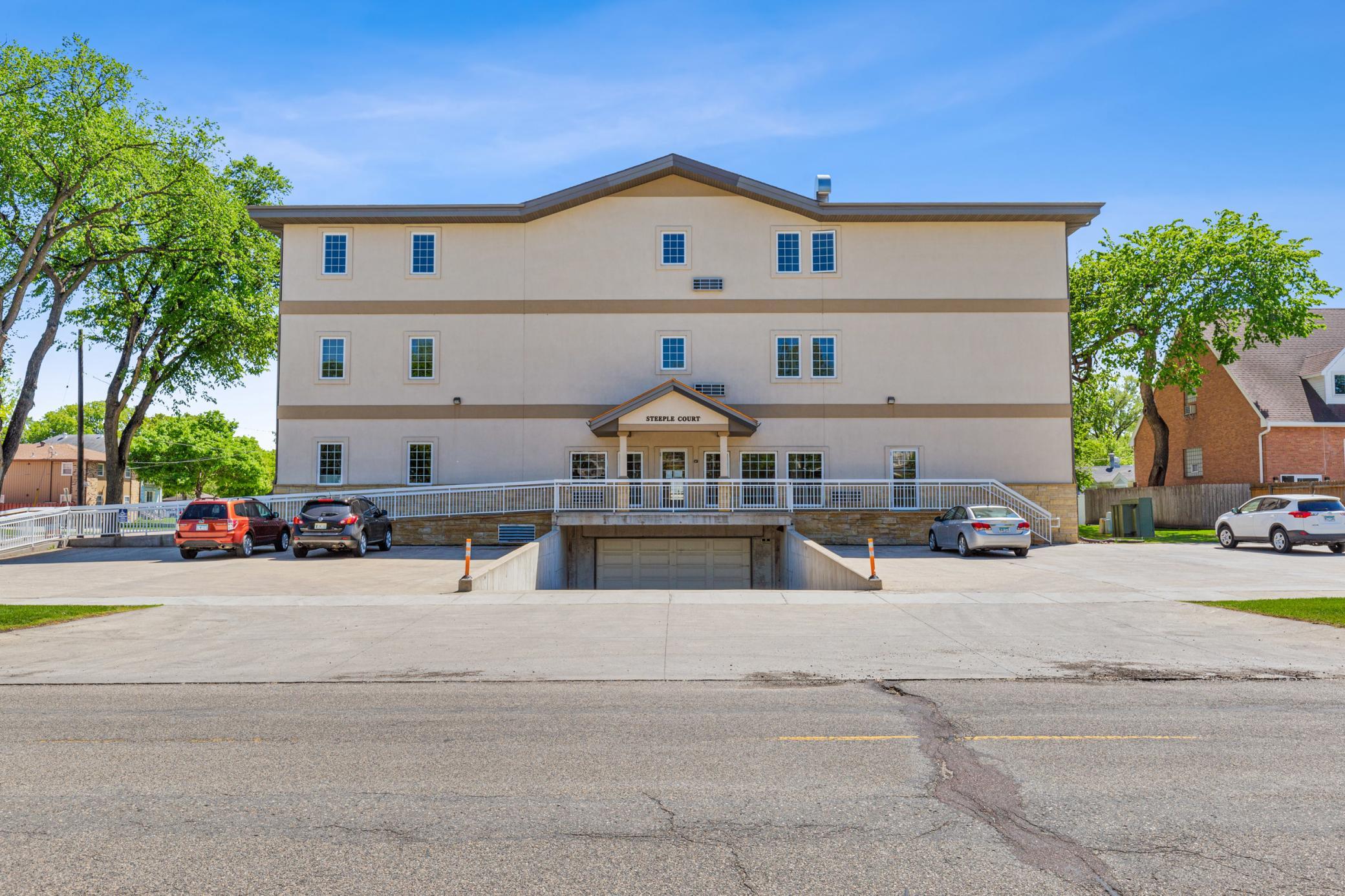 203 6th Street S, Unit 101, Moorhead MN 56560 - Photo 2 of 31
