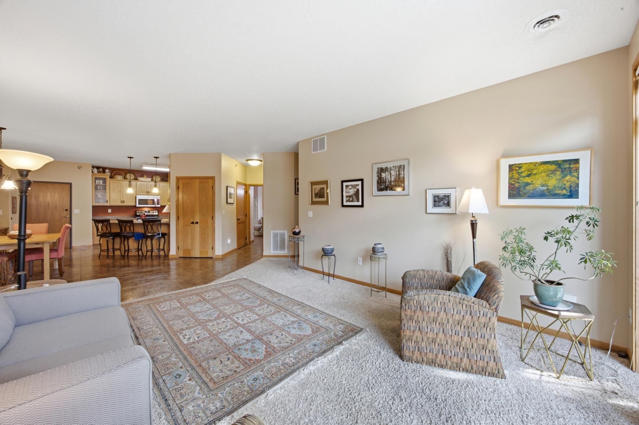 2008 condo for sale at 203 6th Street S, Unit 101 in Moorhead, MN — 2 bed, 2 bath (photo 5 of 27)