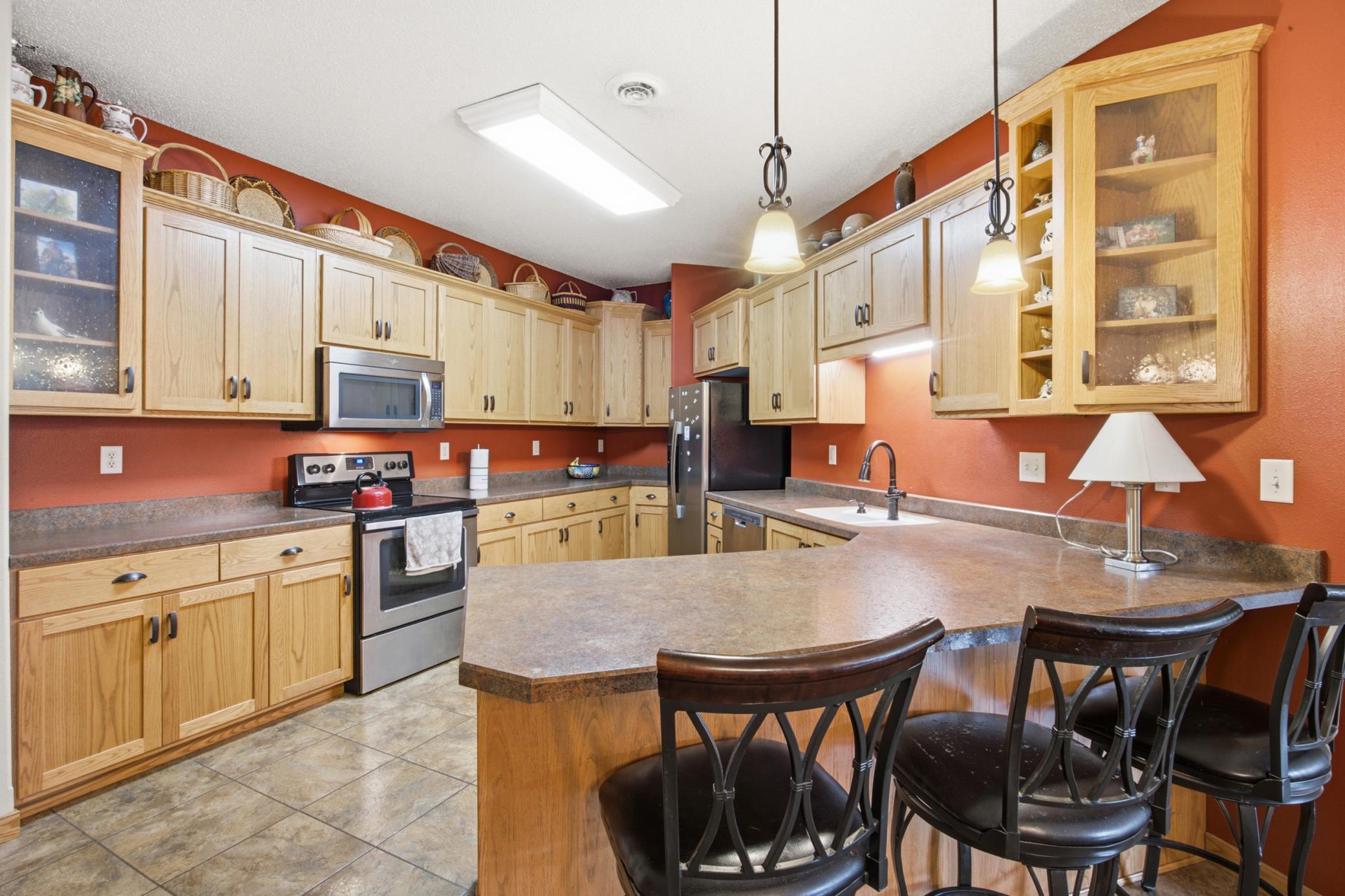 2008 condo for sale at 203 6th Street S, Unit 101 in Moorhead, MN — 2 bed, 2 bath (photo 8 of 27)