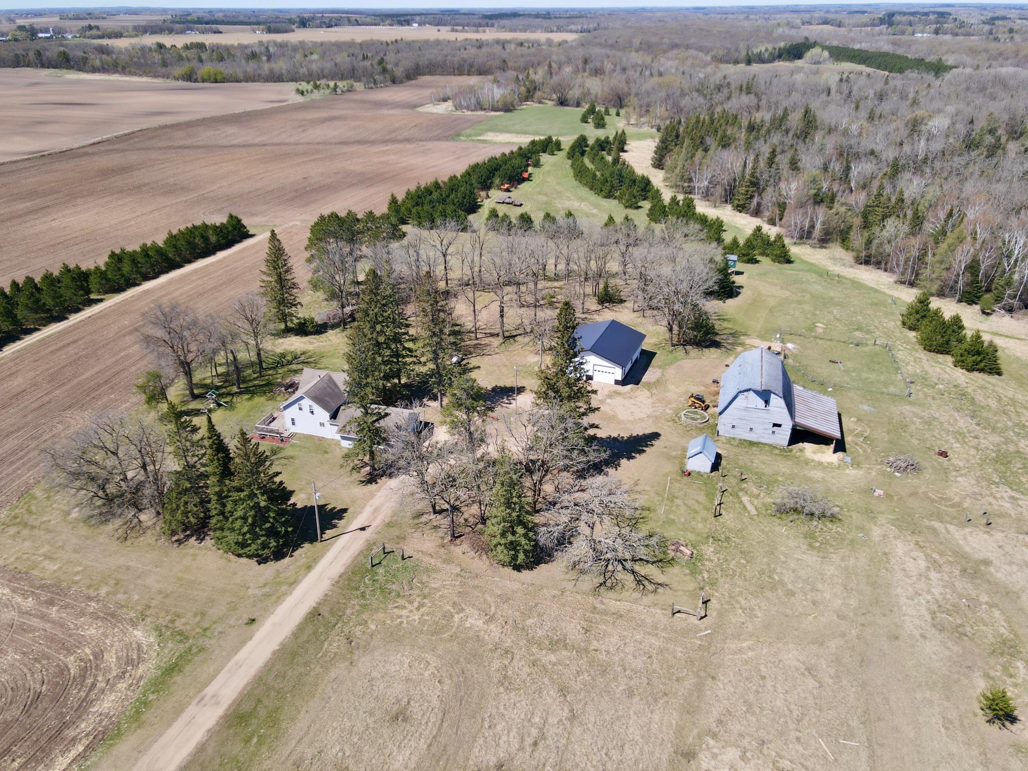 1900 single family home for sale at 17657 County Road 26 in Verndale, MN — 4 bed, 2 bath (photo 5 of 29)